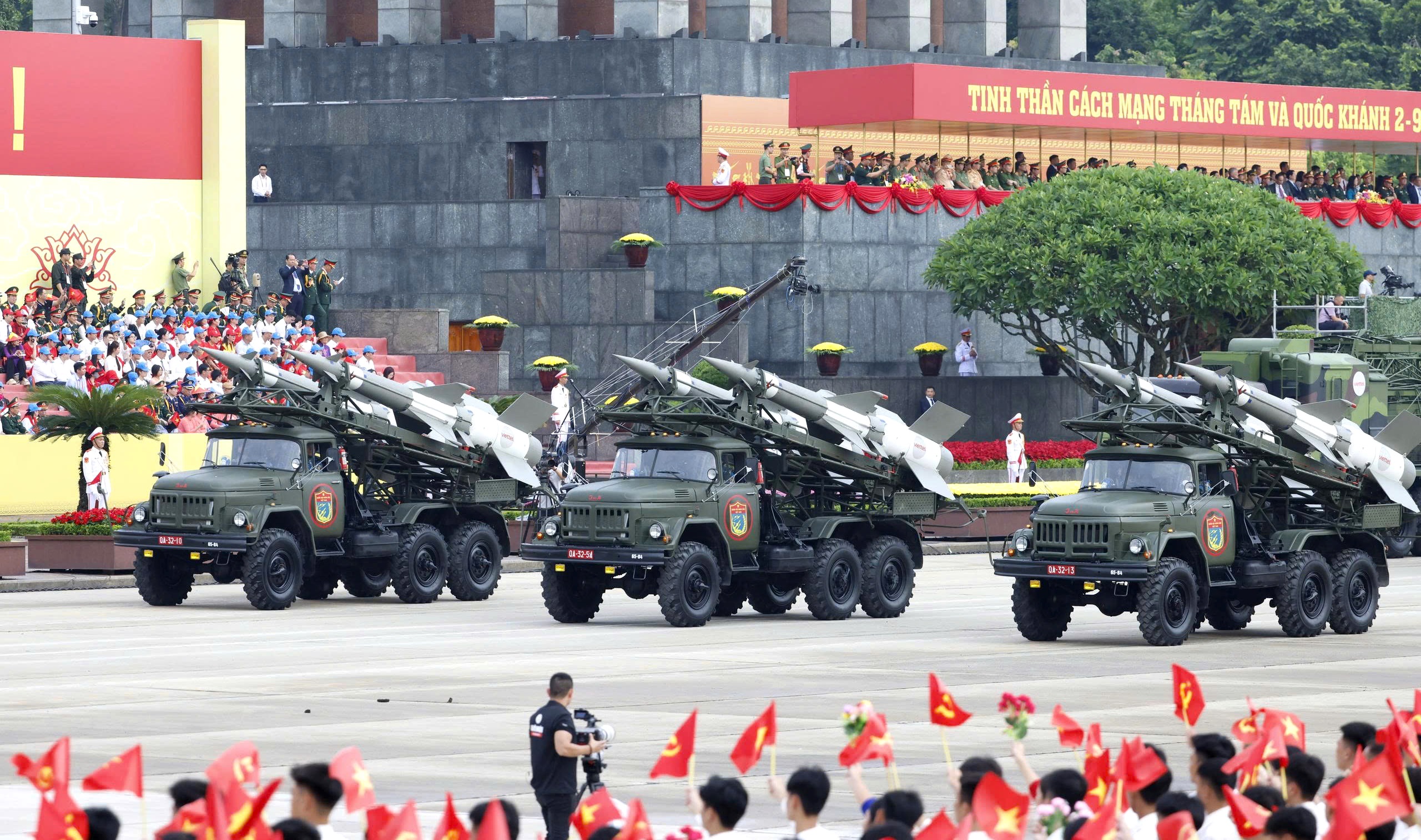 Màn phô diễn sức mạnh quân sự ấn tượng tại Tổng duyệt A80 - ảnh 1