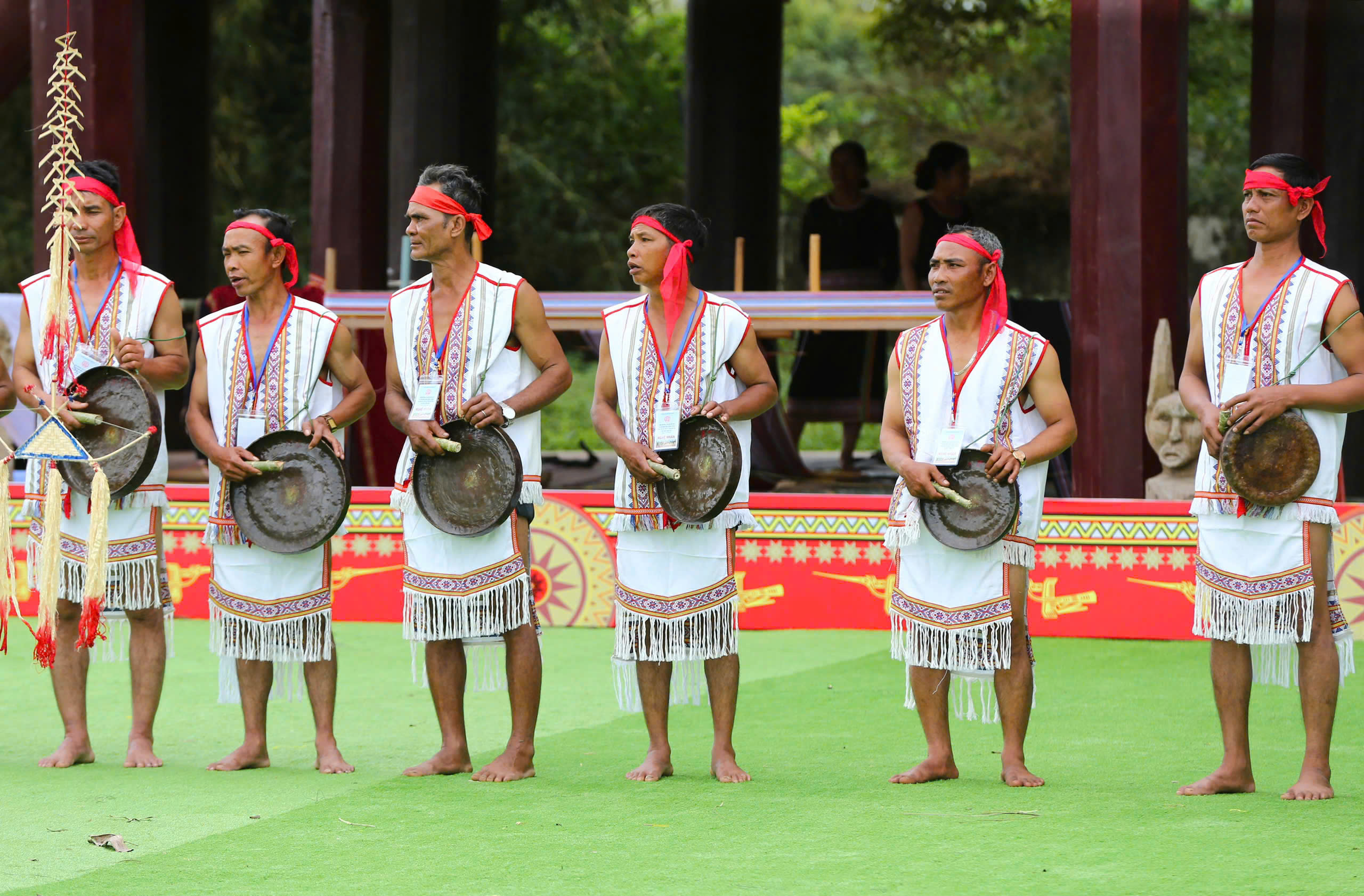 (Emagazine) Bài 1: Dòng chảy di sản văn hóa của đồng bào DTTS - ảnh 6