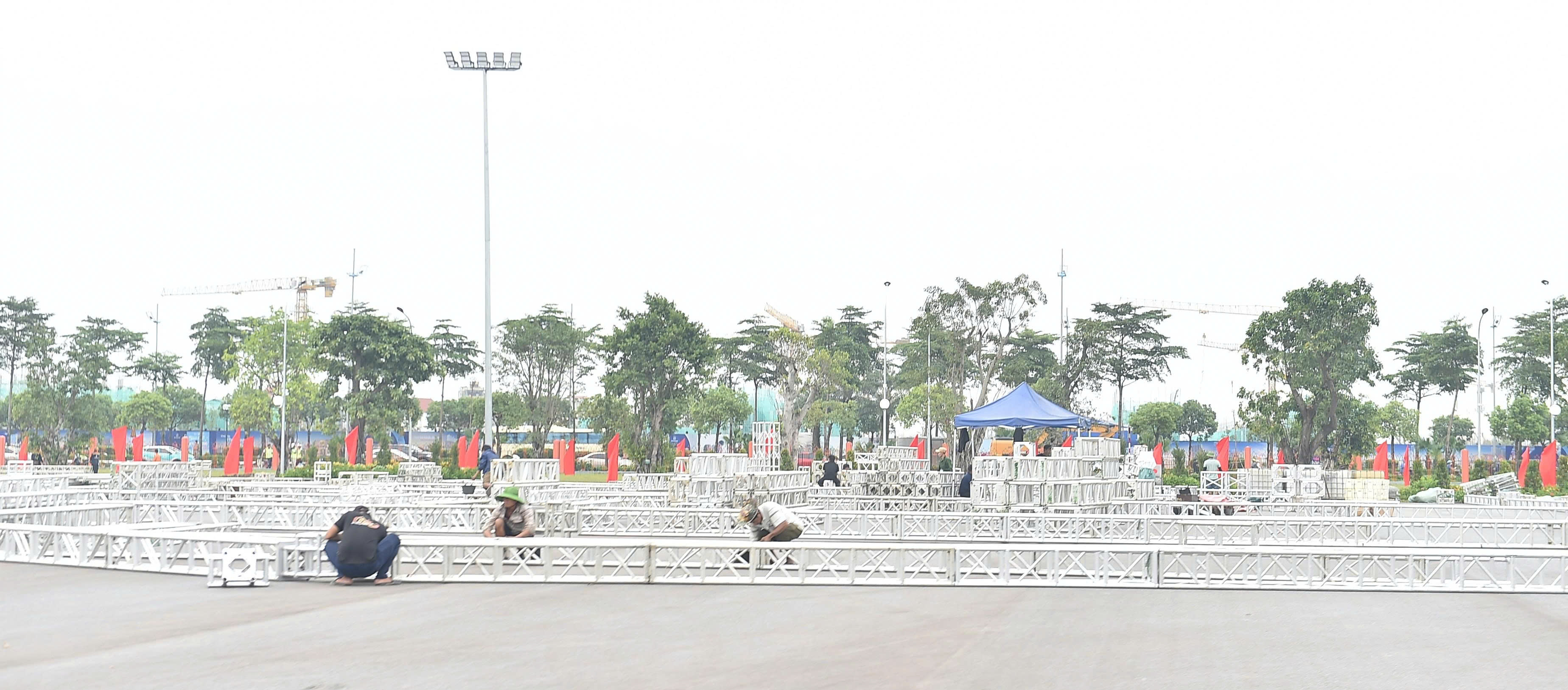 Sự tỉ mẩn từng cm trên đại công trường 90ha - ảnh 10