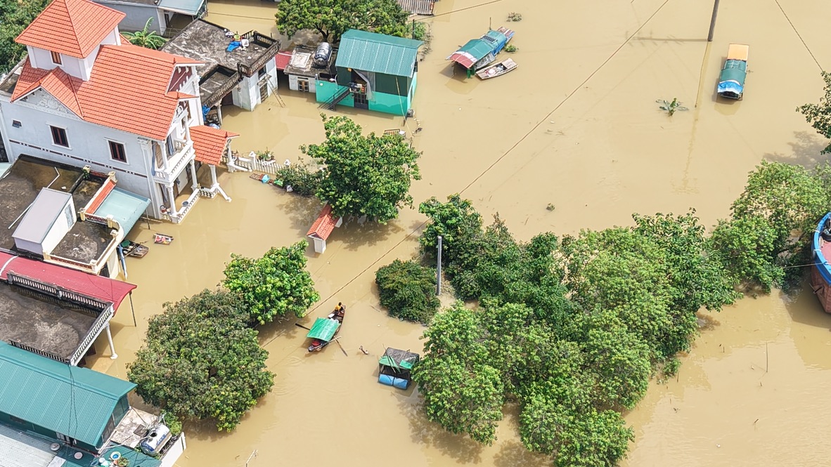Toàn cảnh Kênh Gà bị cô lập trong nước lũ - ảnh 6