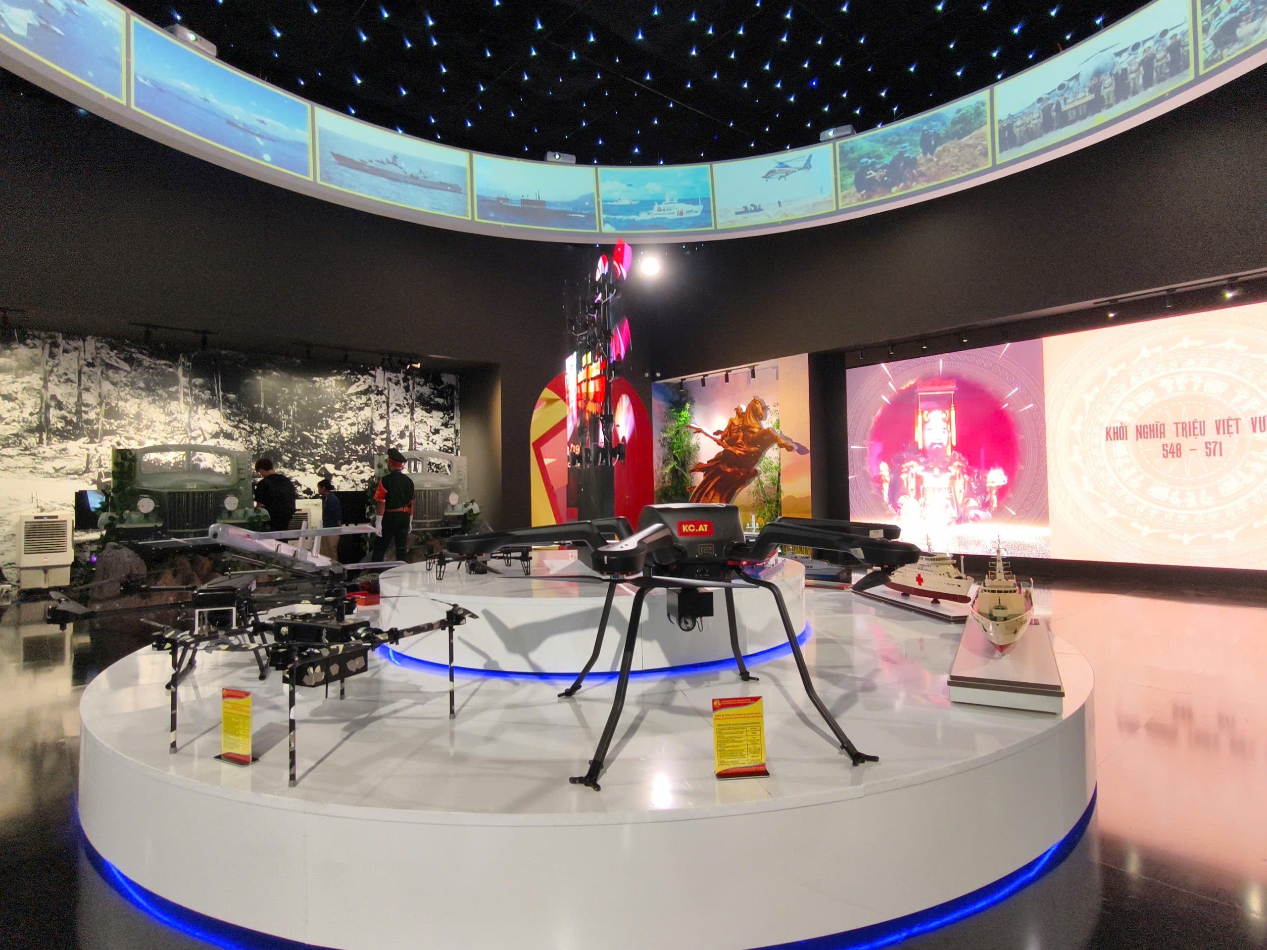 Khám phá khí tài Viettel tại Triển lãm Thành tựu đất nước 80 năm - ảnh 6