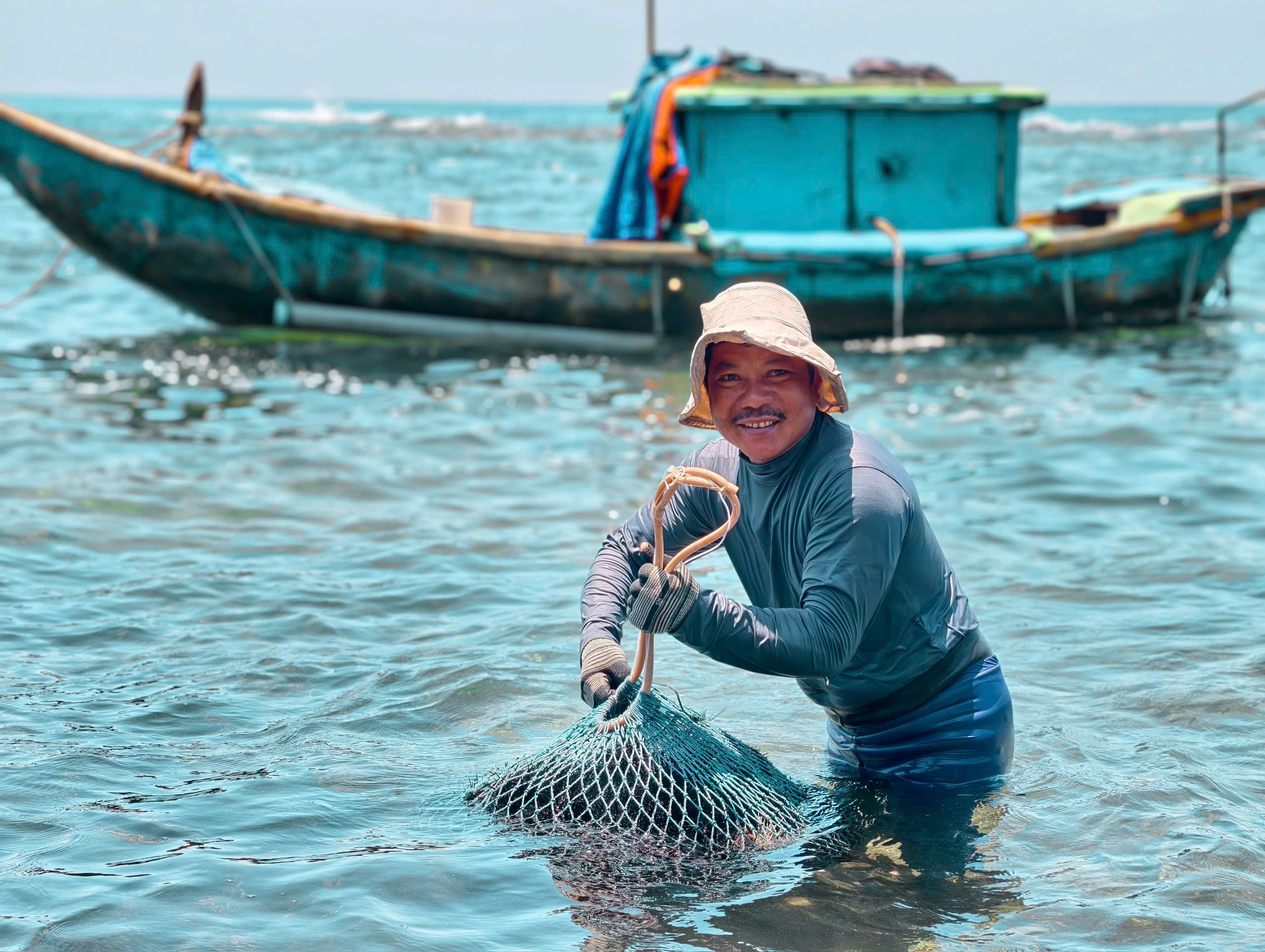 Mùa “săn” nhum biển của ngư dân Quảng Ngãi - ảnh 2