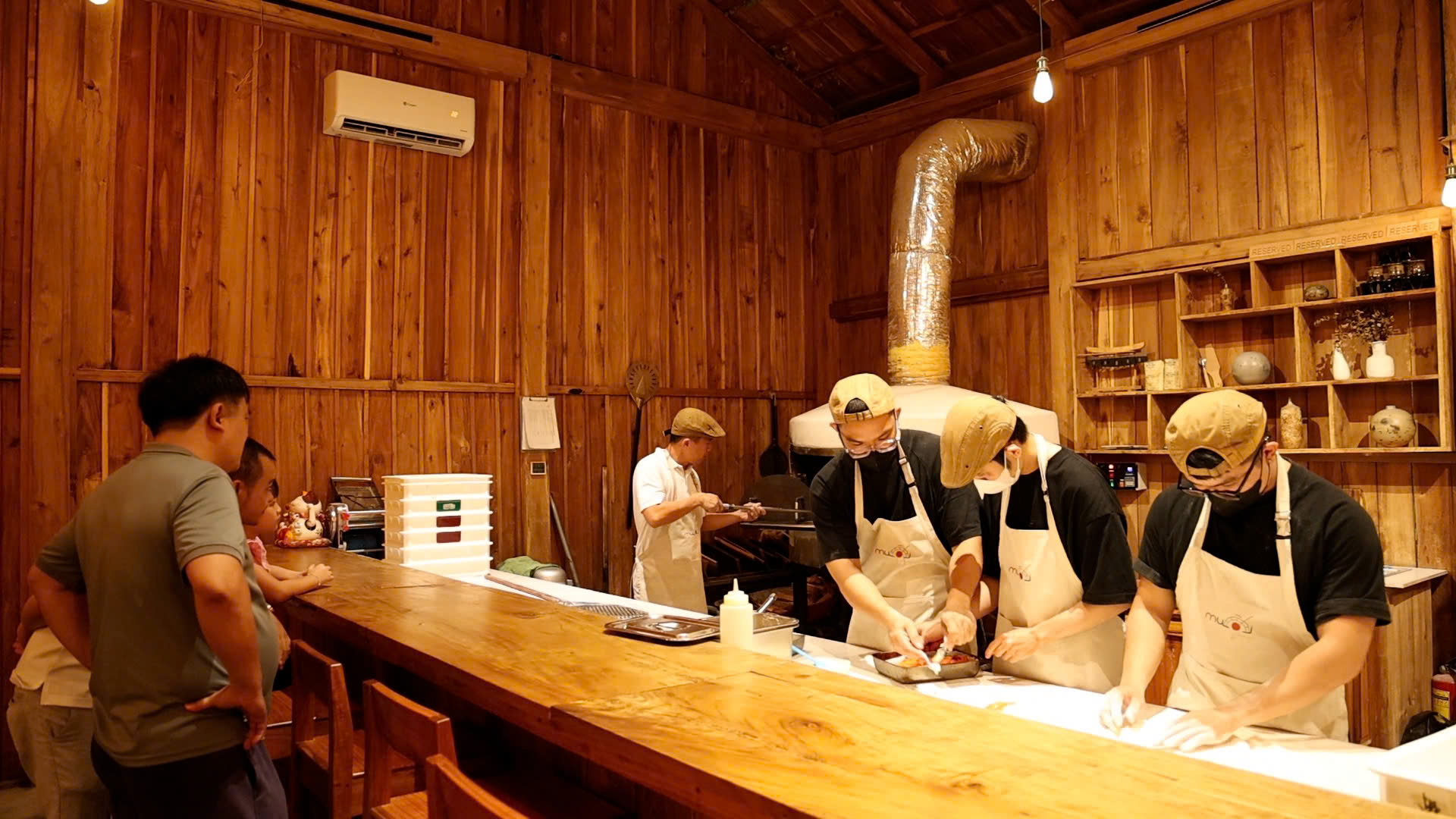 Ẩm thực pizza “lò củi” trên đất Quảng Ngãi - ảnh 3