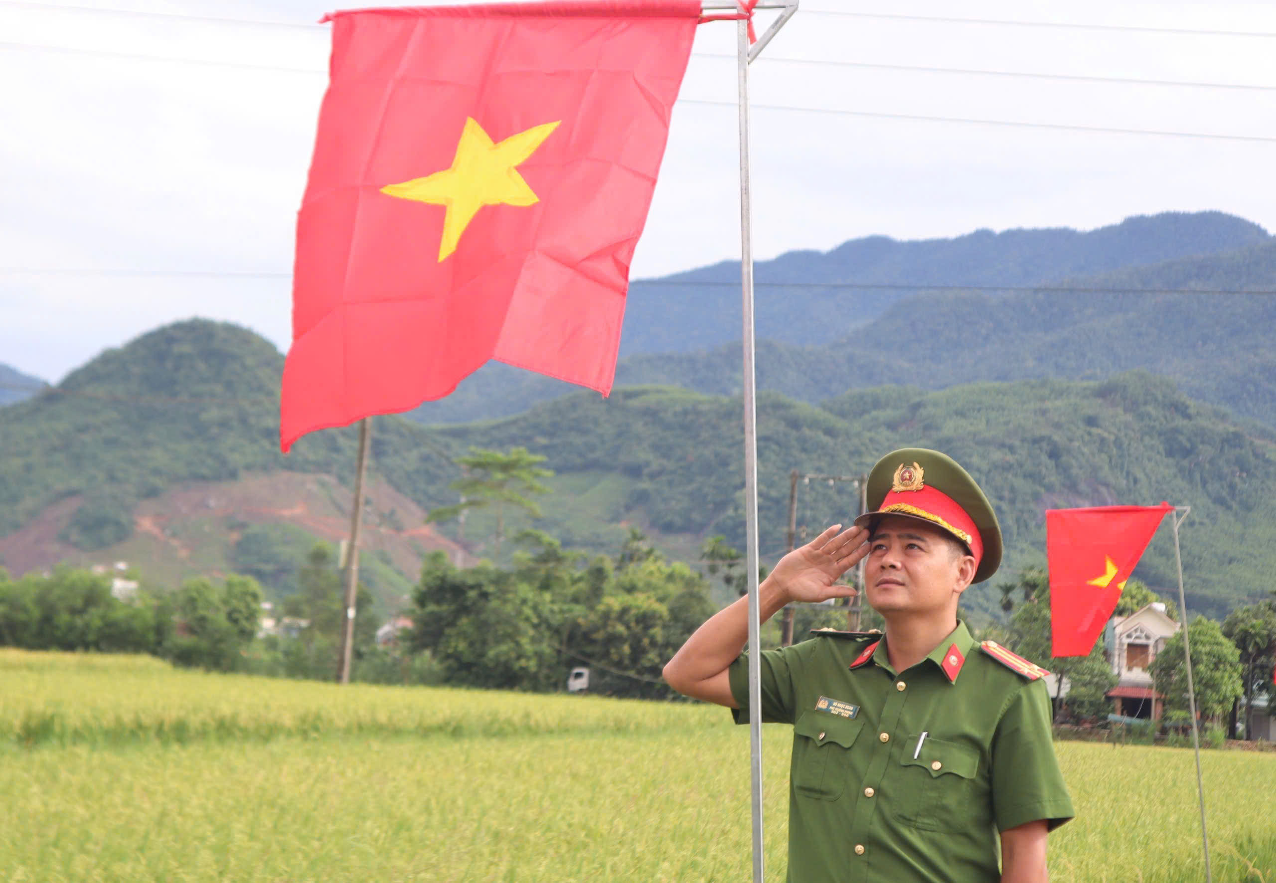 Khơi dậy lòng yêu nước, tự hào dân tộc từ “Đường cờ Tổ quốc” - ảnh 5