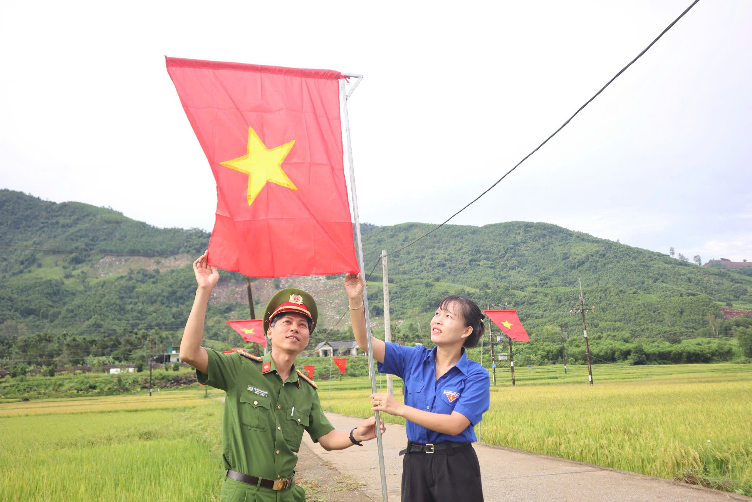 Khơi dậy lòng yêu nước, tự hào dân tộc từ “Đường cờ Tổ quốc” - ảnh 3