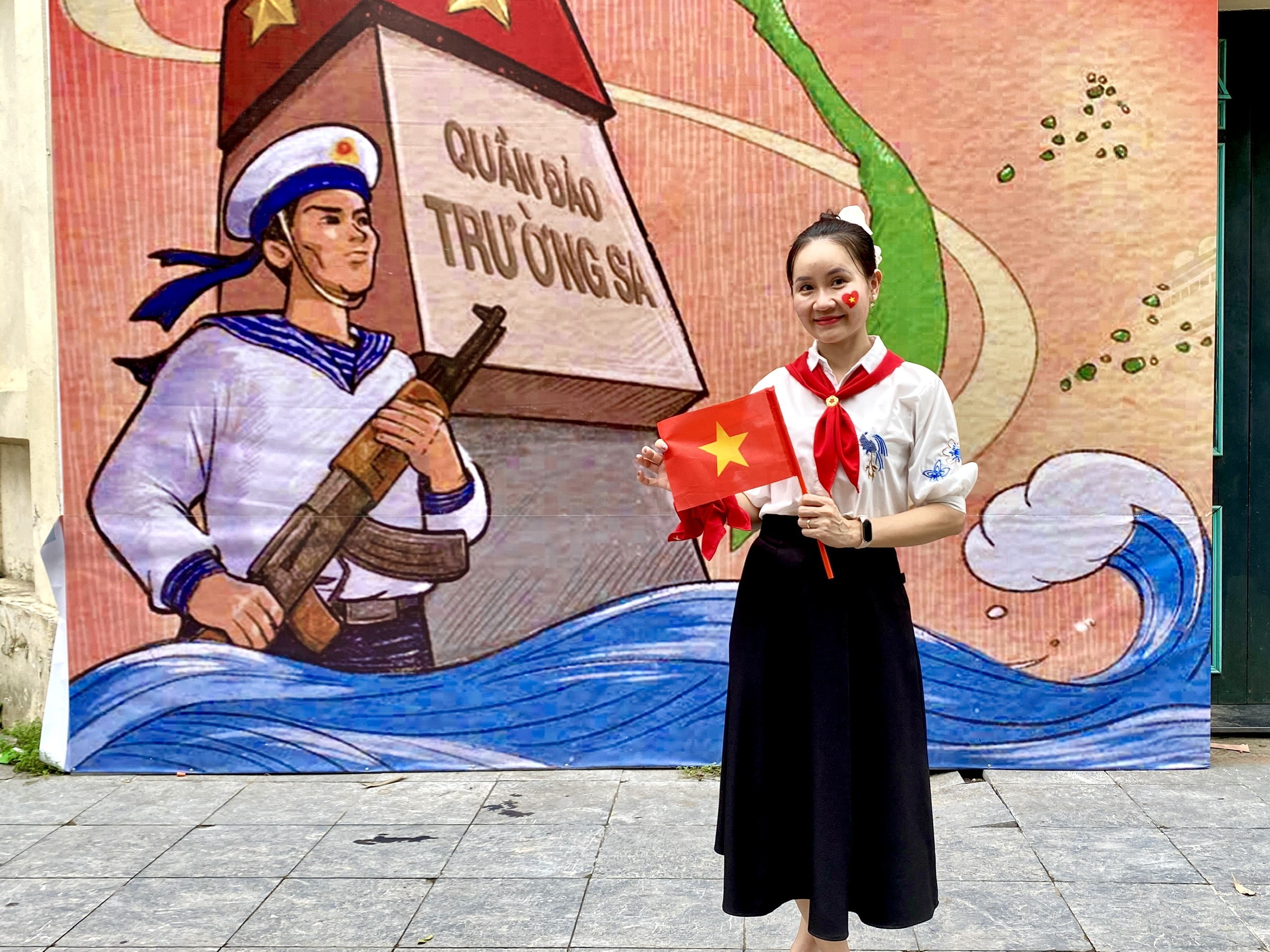 Người dân nô nức ra đường chào mừng ngày Quốc khánh 2.9 - ảnh 6