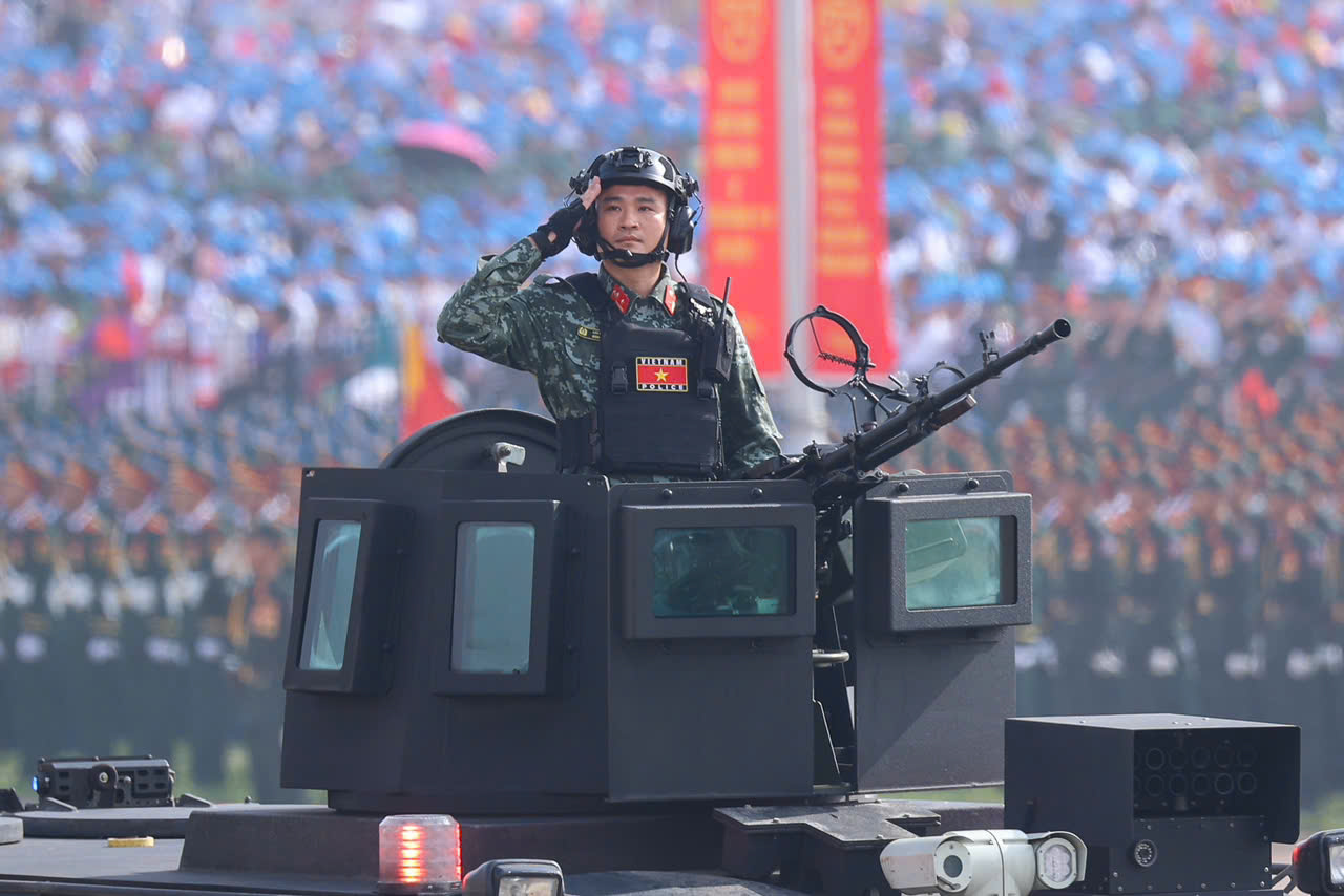 Choáng ngợp dàn xe đặc chủng cực hiện đại của Công an nhân dân trong ngày Quốc khánh - ảnh 1