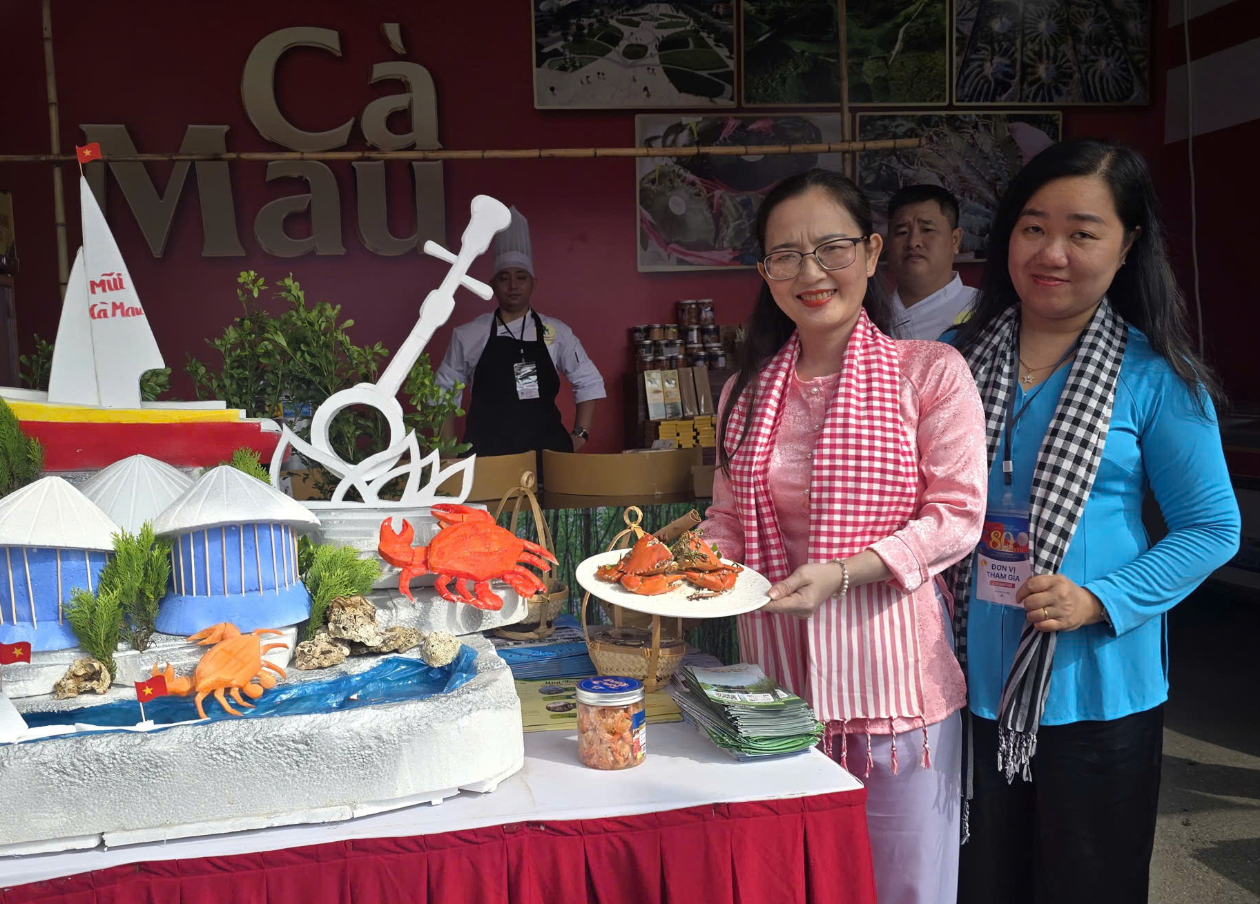 Ngập tràn đặc sản 3 miền tại Triển lãm Thành tựu đất nước - ảnh 11