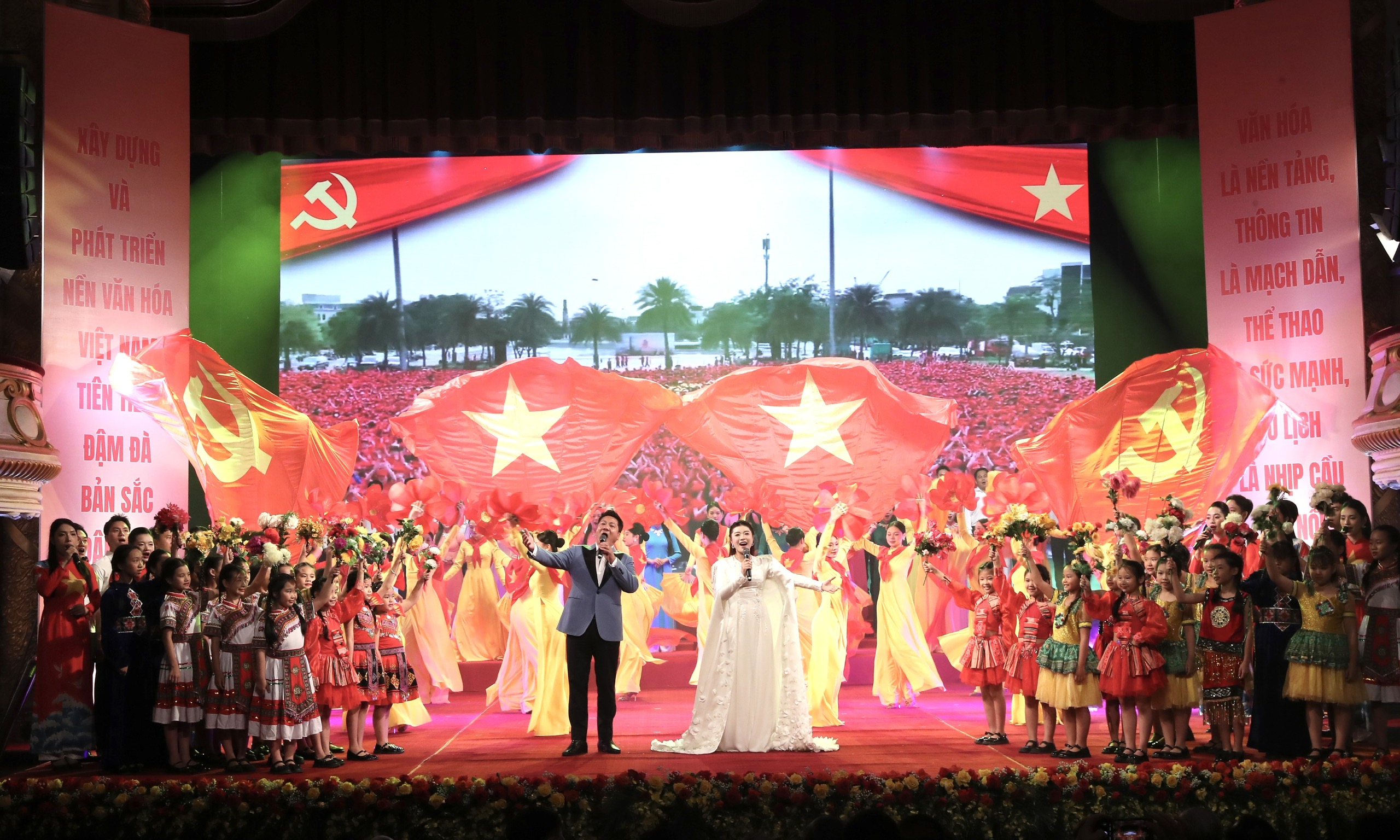 Tự hào chặng đường vẻ vang