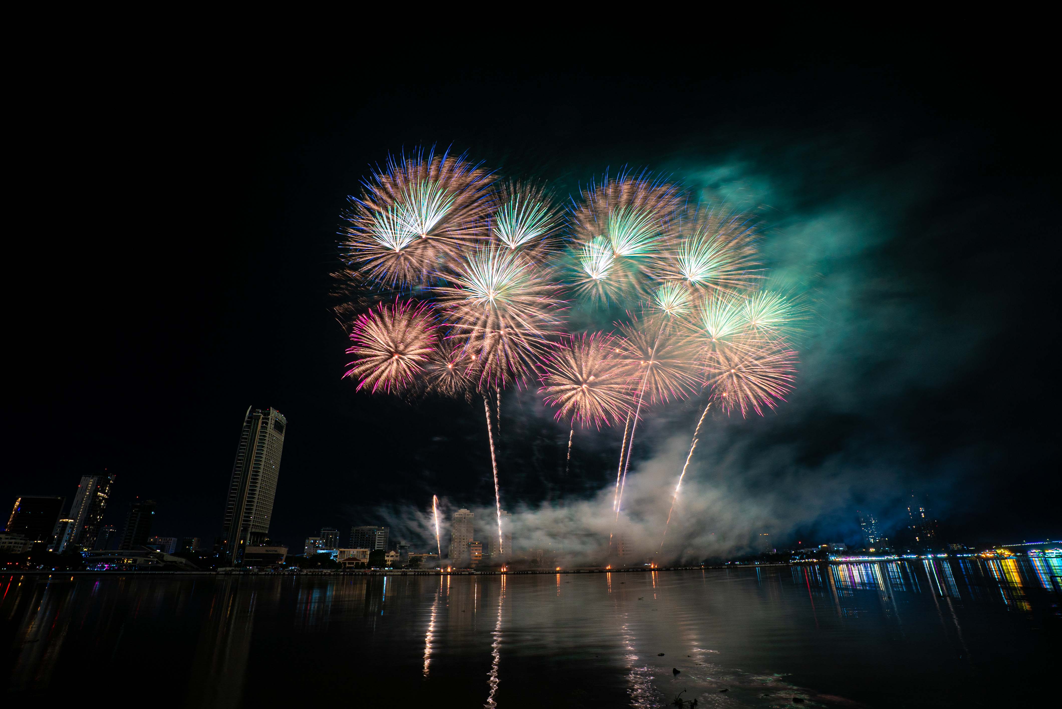 Canada ma thuật, Trung Quốc “du ký” bằng ánh sáng - ảnh 3