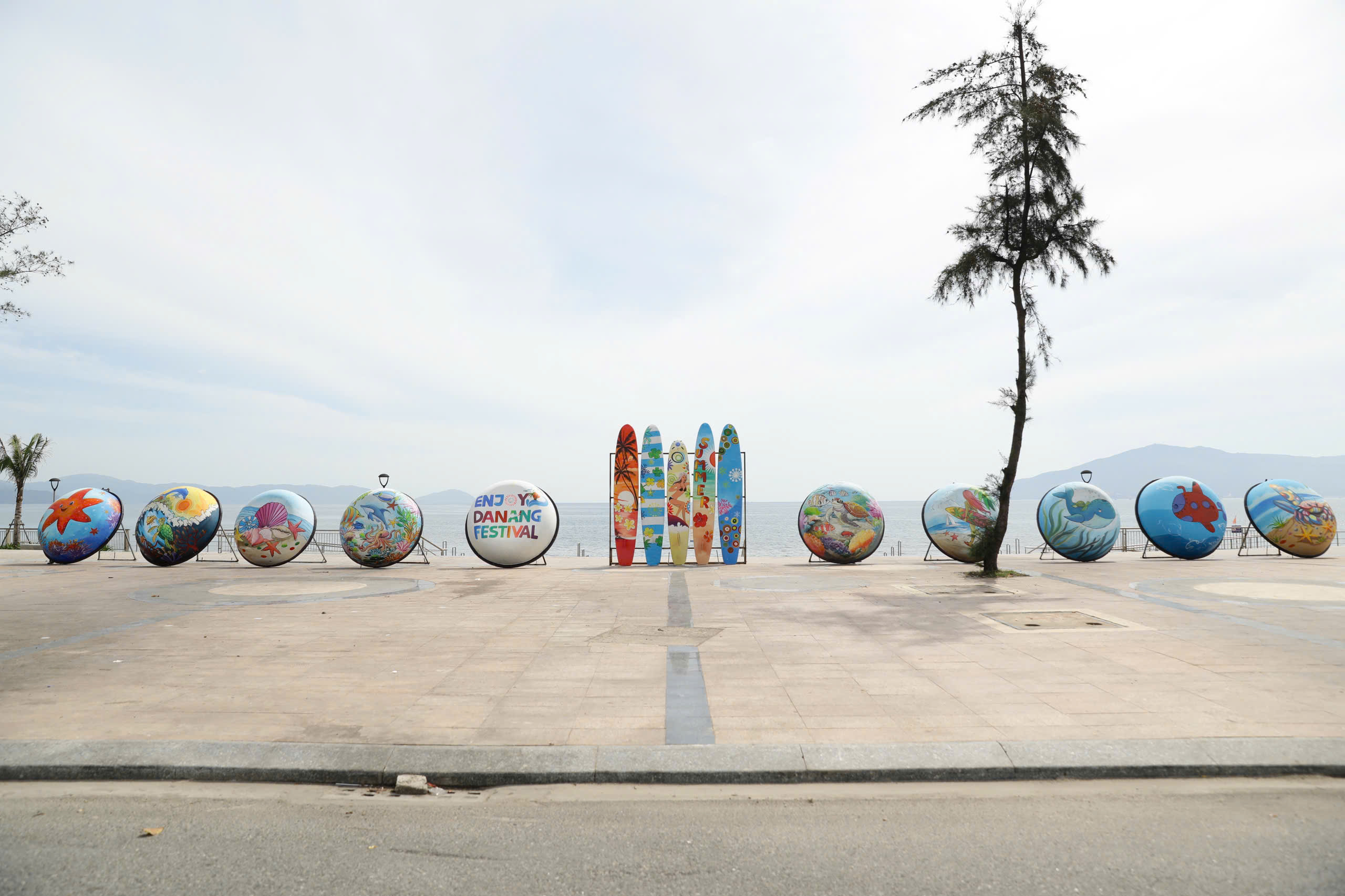 “Sắc màu nghệ thuật biển” - Không gian check-in rực rỡ giữa lòng Đà Nẵng - ảnh 9