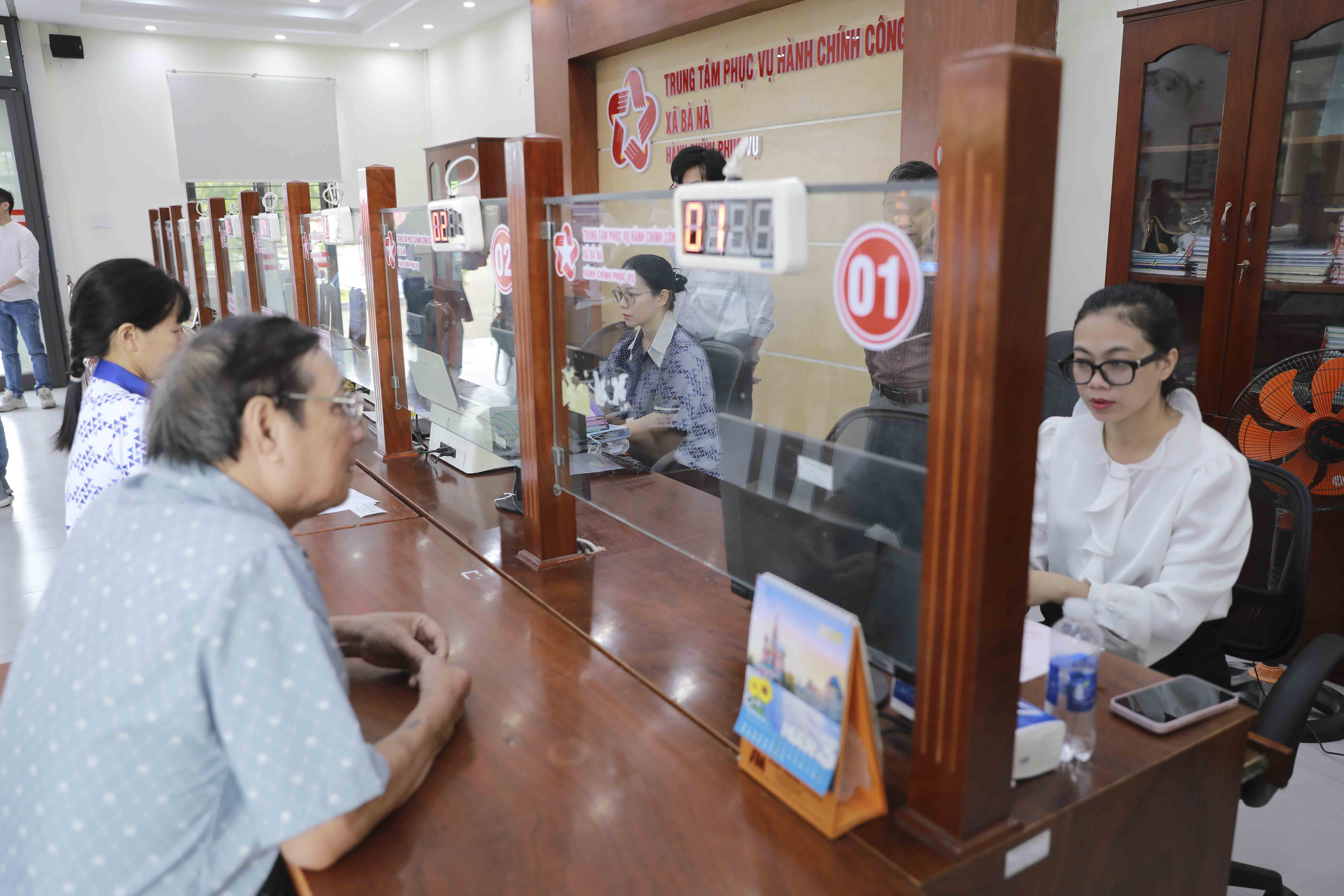 Ngày đầu vận hành chính quyền 2 cấp ở Đà Nẵng: Thông suốt, ổn định - ảnh 2