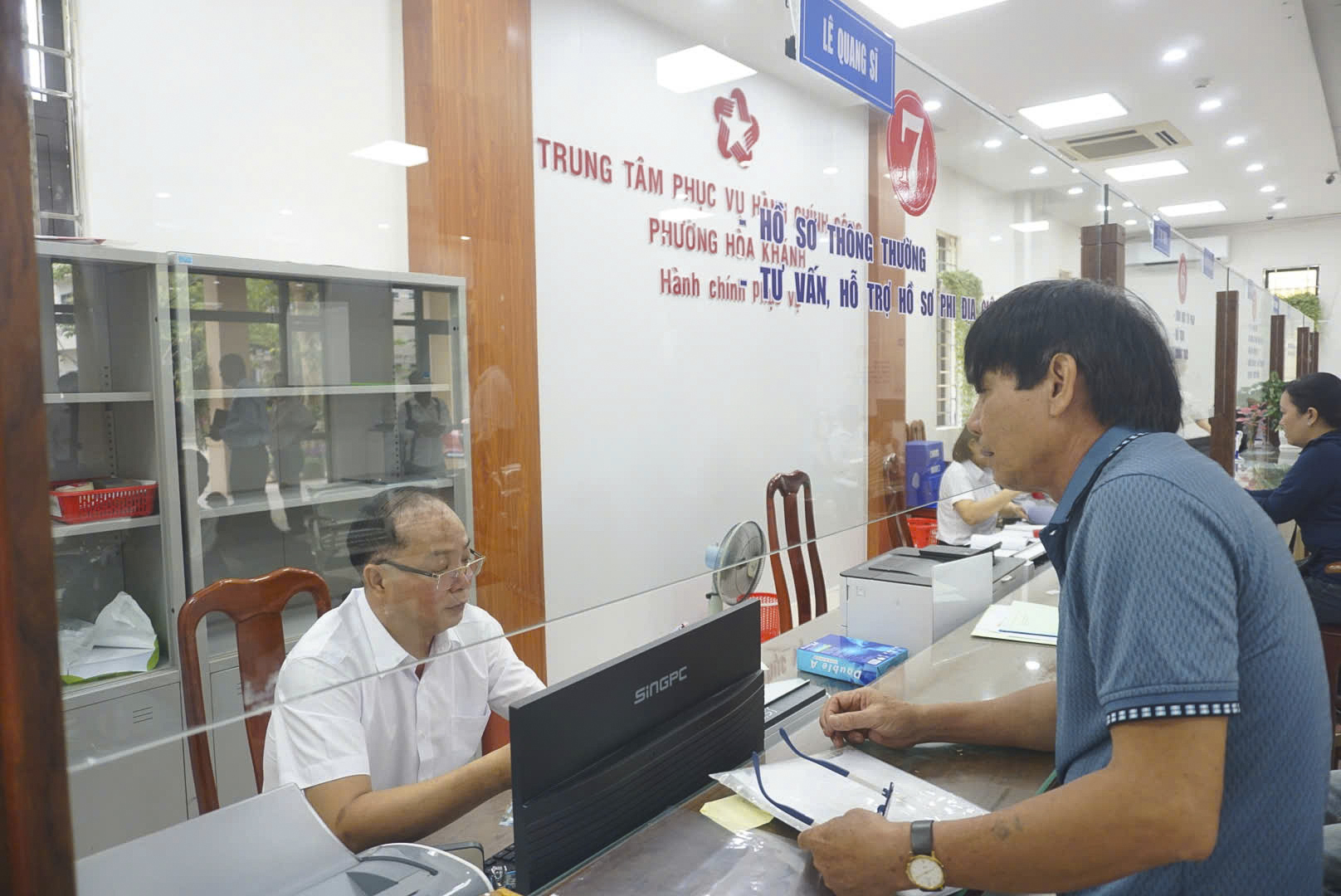 Ngày đầu vận hành chính quyền 2 cấp ở Đà Nẵng: Thông suốt, ổn định - ảnh 12