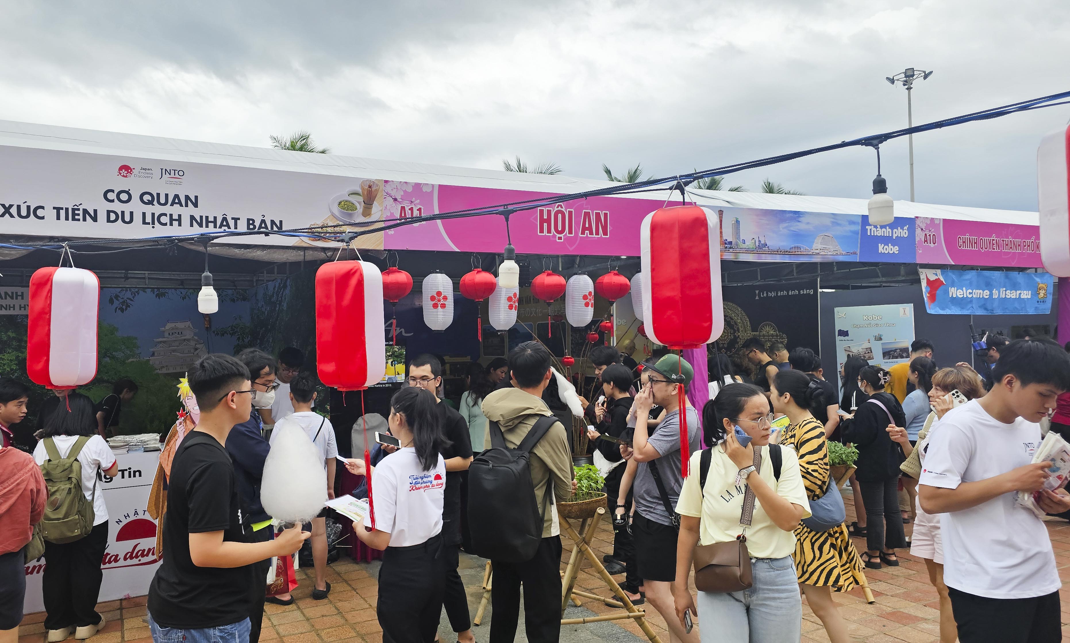 Du khách hào hứng trải nghiệm không gian văn hóa, ẩm thực tại Lễ hội Việt Nam - Nhật Bản - ảnh 3