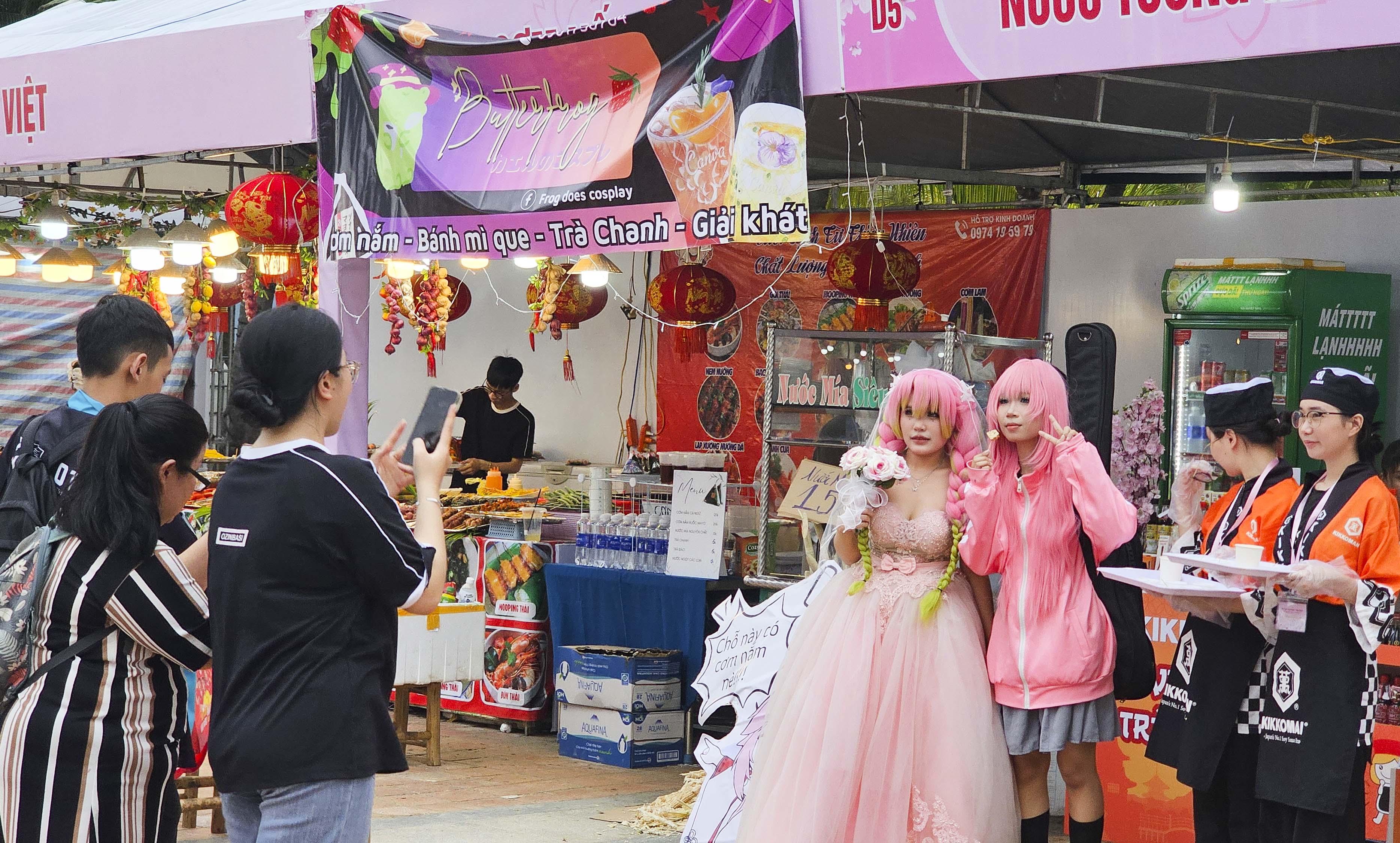 Du khách hào hứng trải nghiệm không gian văn hóa, ẩm thực tại Lễ hội Việt Nam - Nhật Bản - ảnh 15