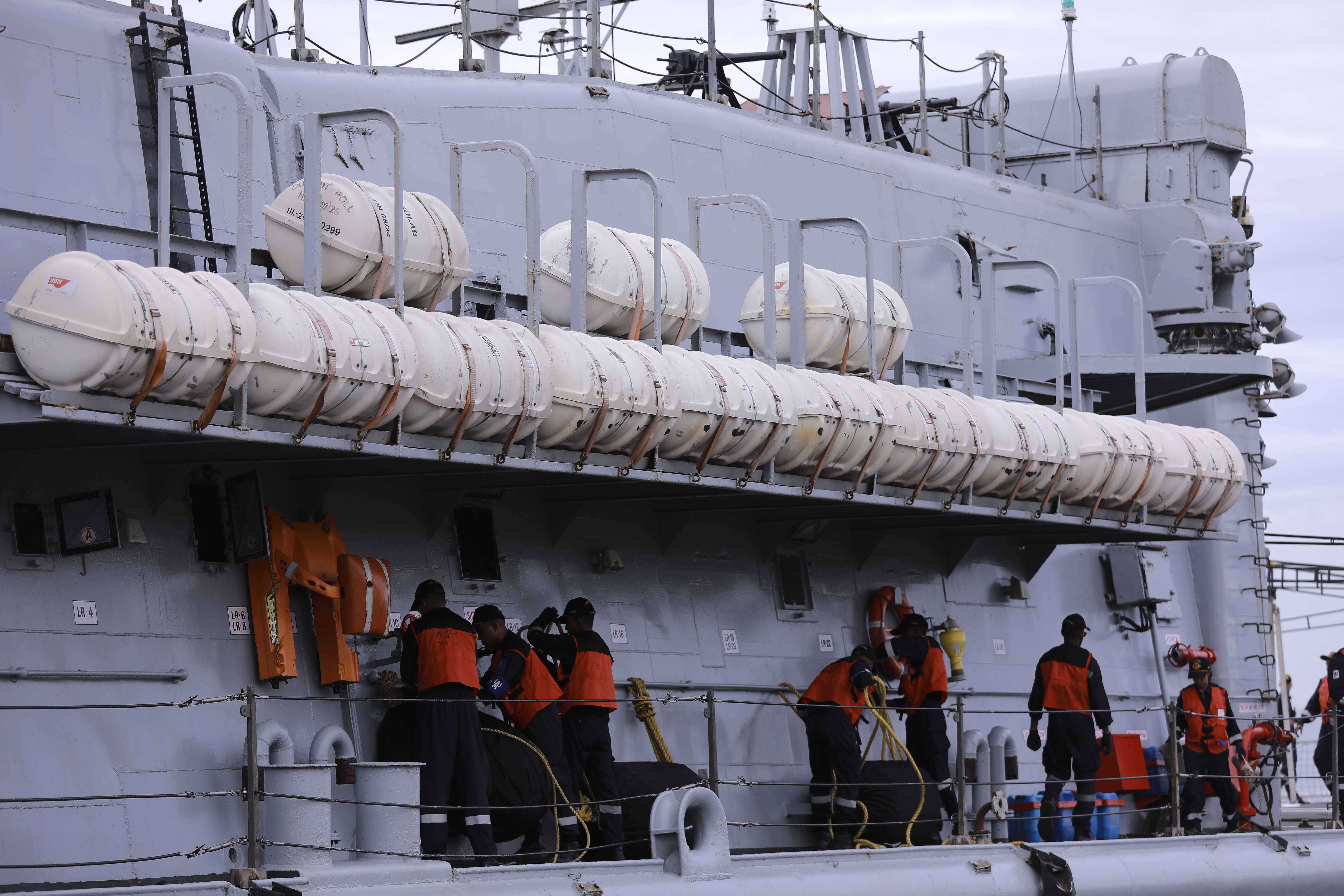 Tàu Hải quân Ấn Độ thăm xã giao thành phố Đà Nẵng - ảnh 11