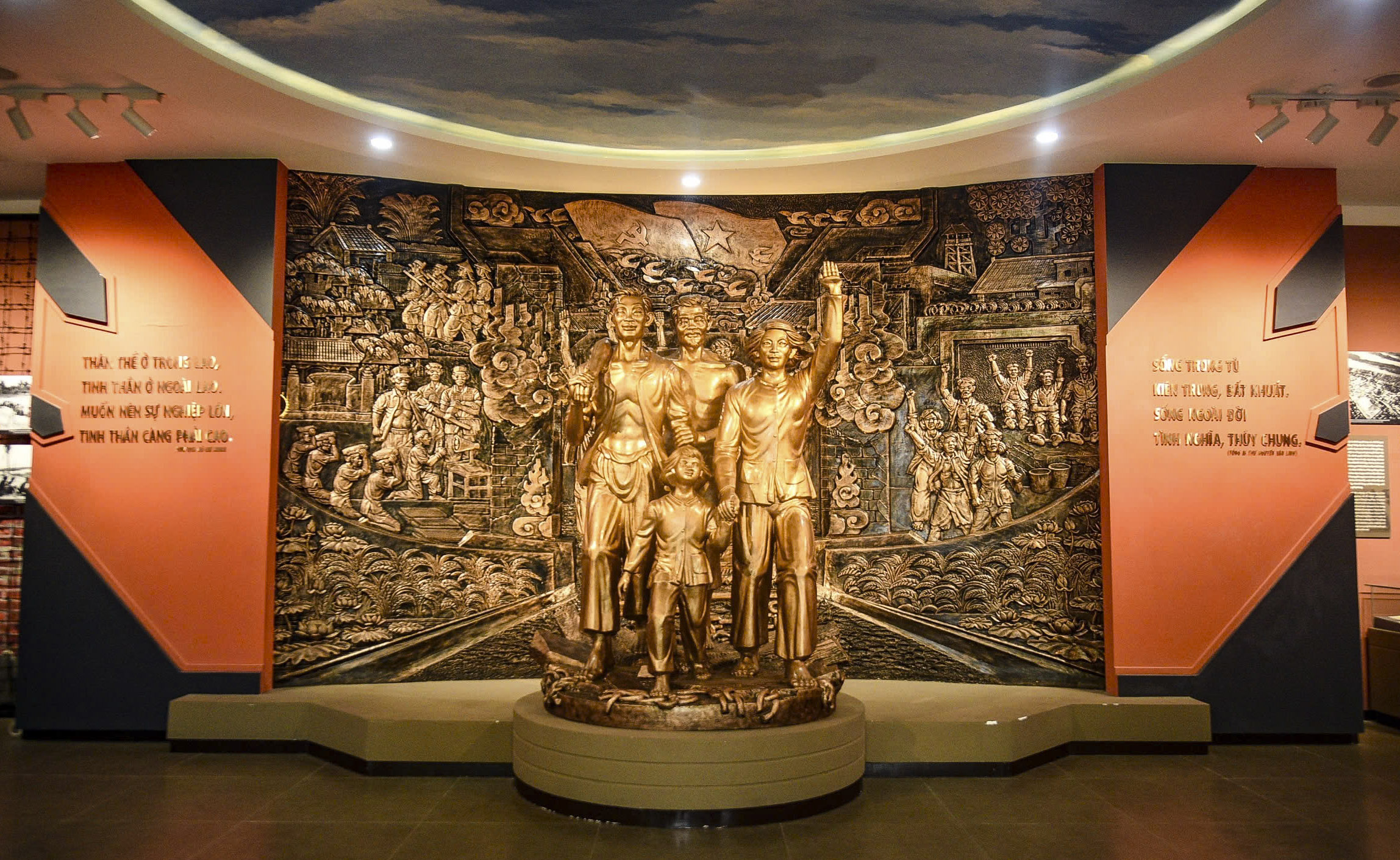 Khám phá “địa chỉ đỏ” trong lòng phố cổ - ảnh 11