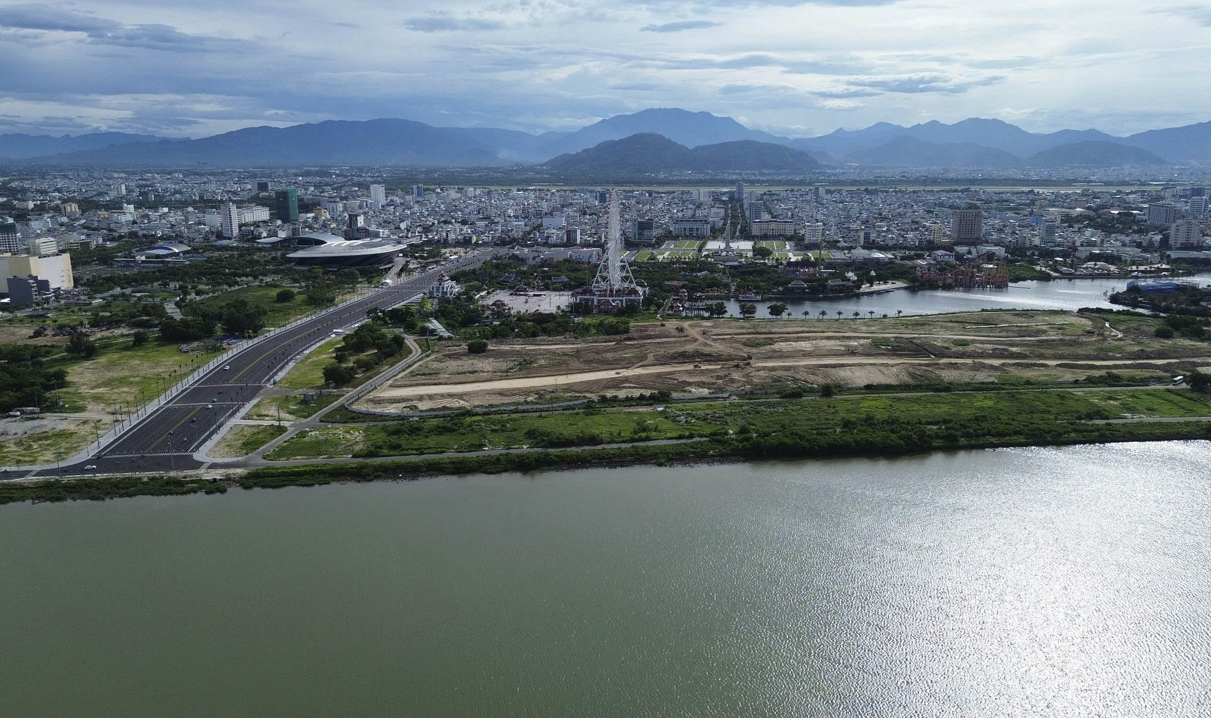 Cận cảnh khu vực quy hoạch tổ hợp pháo hoa quốc tế Đà Nẵng - ảnh 11