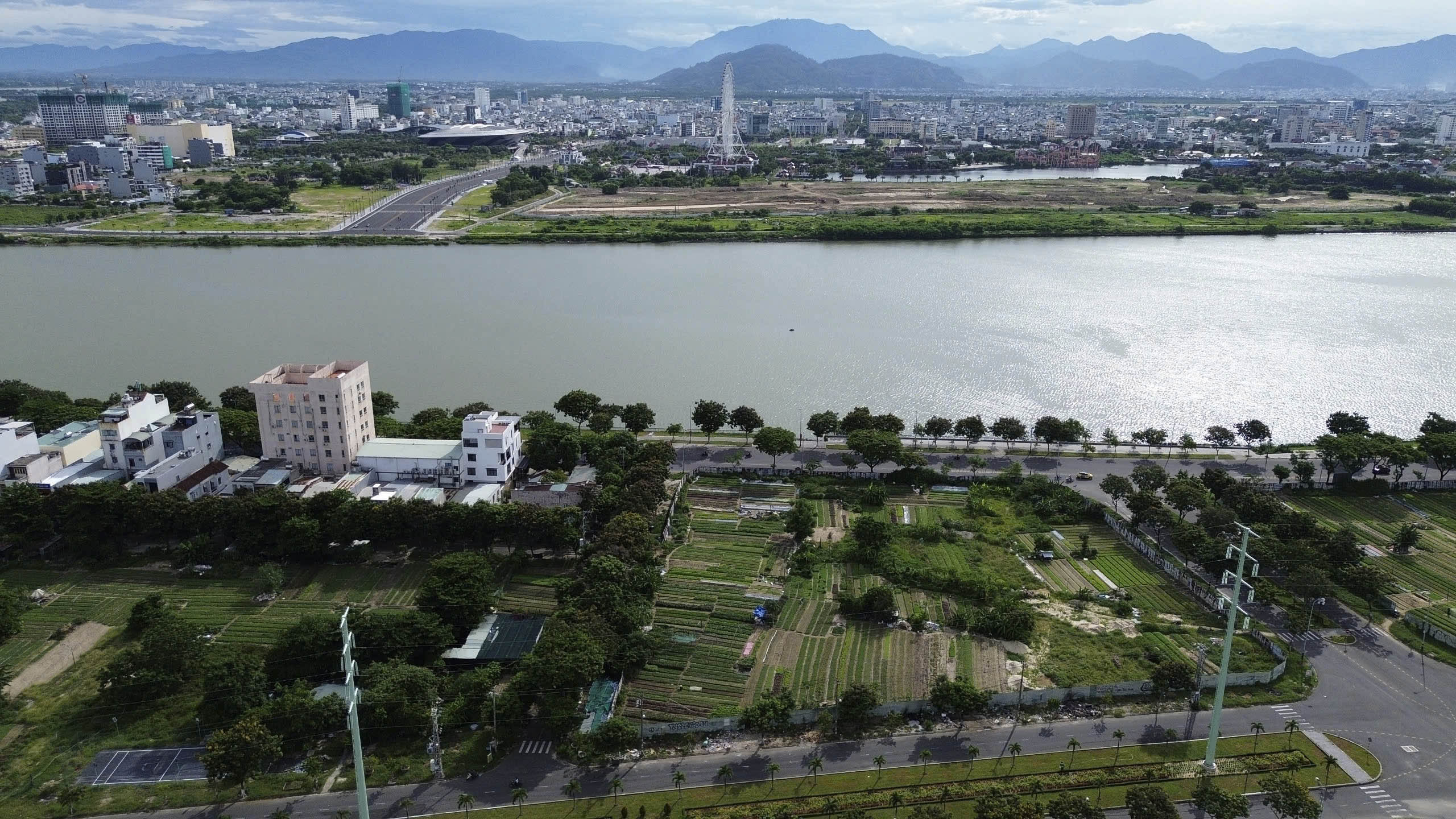 Cận cảnh khu vực quy hoạch tổ hợp pháo hoa quốc tế Đà Nẵng - ảnh 12