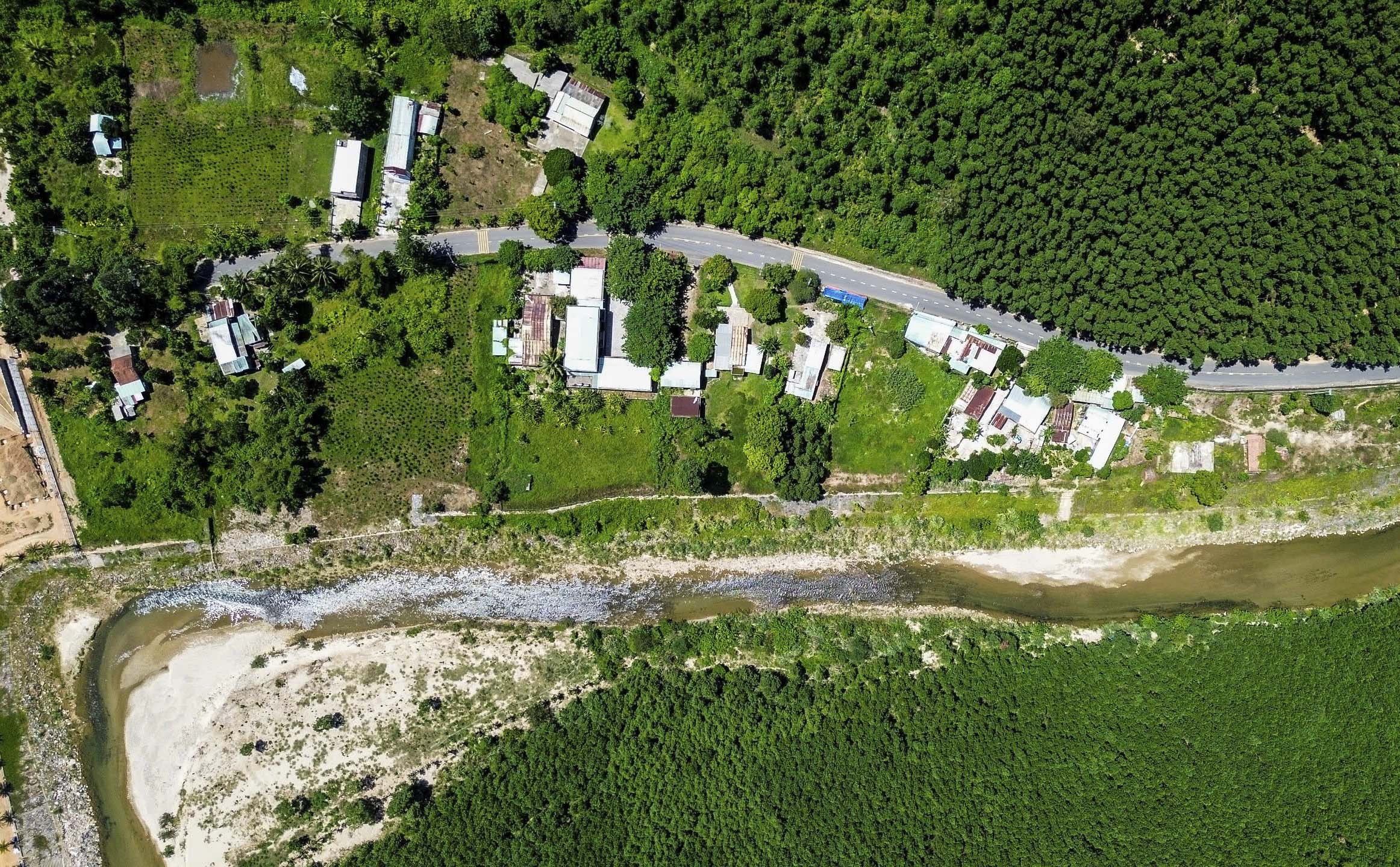 Toàn cảnh vị trí quy hoạch khu du lịch sinh thái dọc Quốc lộ 14G - ảnh 5