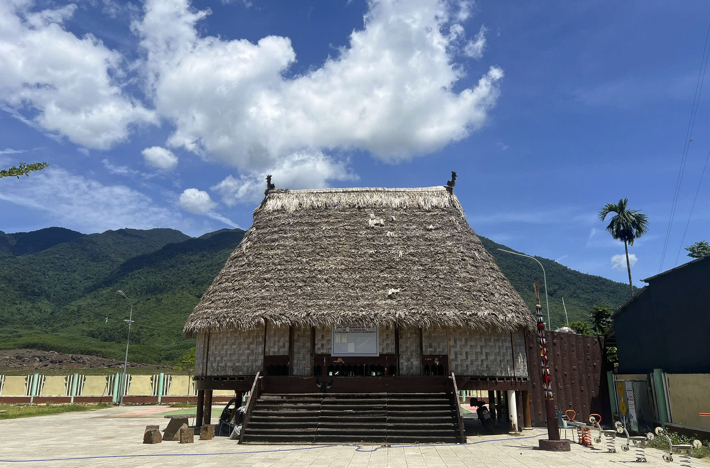 Toàn cảnh vị trí quy hoạch khu du lịch sinh thái dọc Quốc lộ 14G - ảnh 12