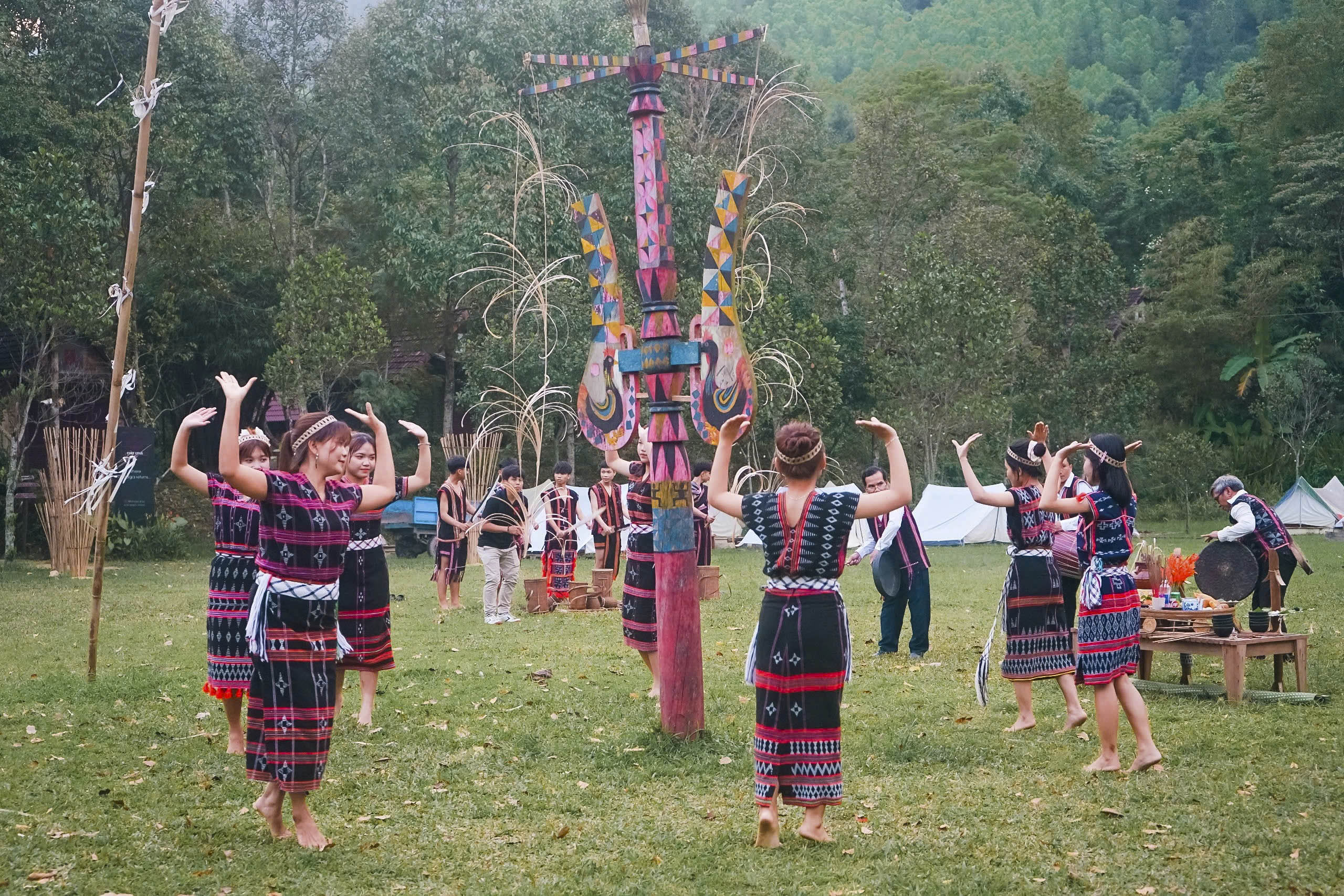 Toàn cảnh vị trí quy hoạch khu du lịch sinh thái dọc Quốc lộ 14G - ảnh 8
