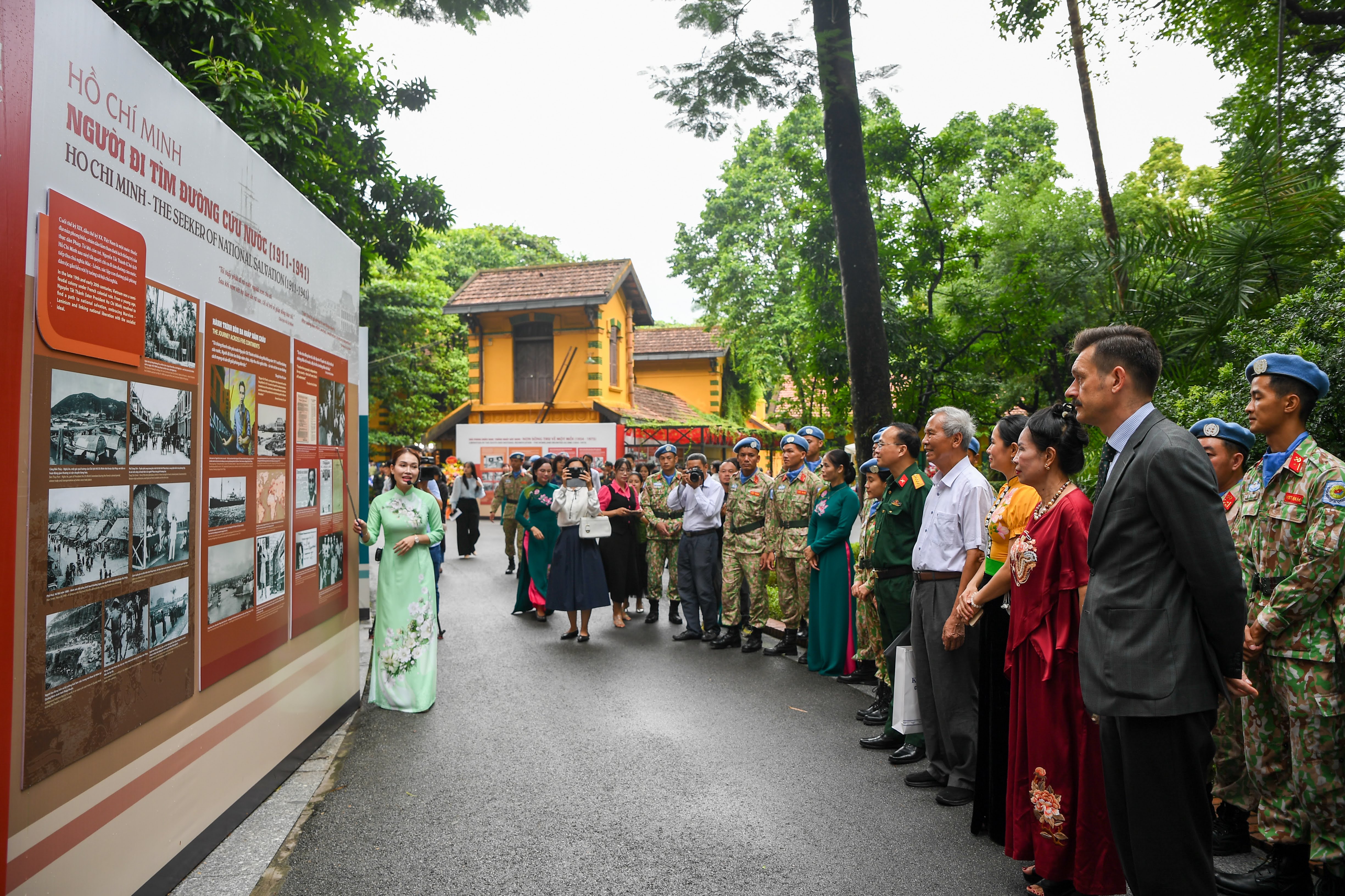Ağustos Devrimi'nin 80. yıl dönümü ve 2 Eylül Ulusal Bayramı'nı kutlamak için düzenlenen bir dizi etkinliğin açılış töreni - fotoğraf 9
