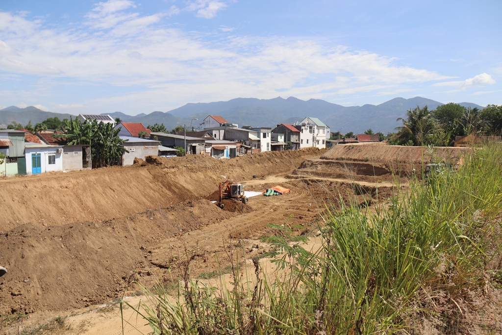 Khanh Hoa: ບູລະນະ ແລະ ປະດັບປະດາ ປູຊະນີຍະສະຖານບູຮານ ດ້ຽນຄາງ ຍັງບໍ່ທັນສຳເລັດເທື່ອ - ຮູບ 9