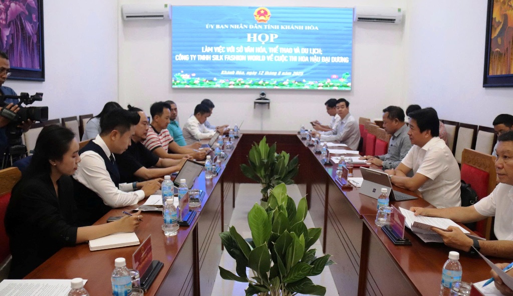 Khánh Hòa đồng ý tổ chức chung kết Hoa hậu Đại dương Việt Nam 2025 tại vịnh Vĩnh Hy - ảnh 1