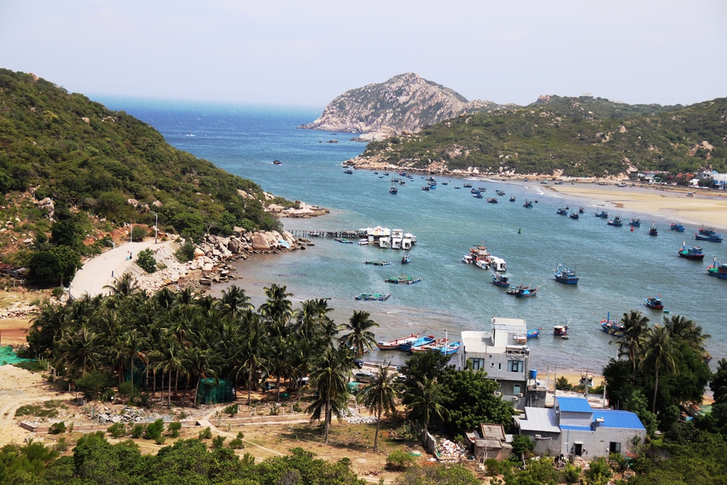 Khánh Hòa đồng ý tổ chức chung kết Hoa hậu Đại dương Việt Nam 2025 tại vịnh Vĩnh Hy - ảnh 2