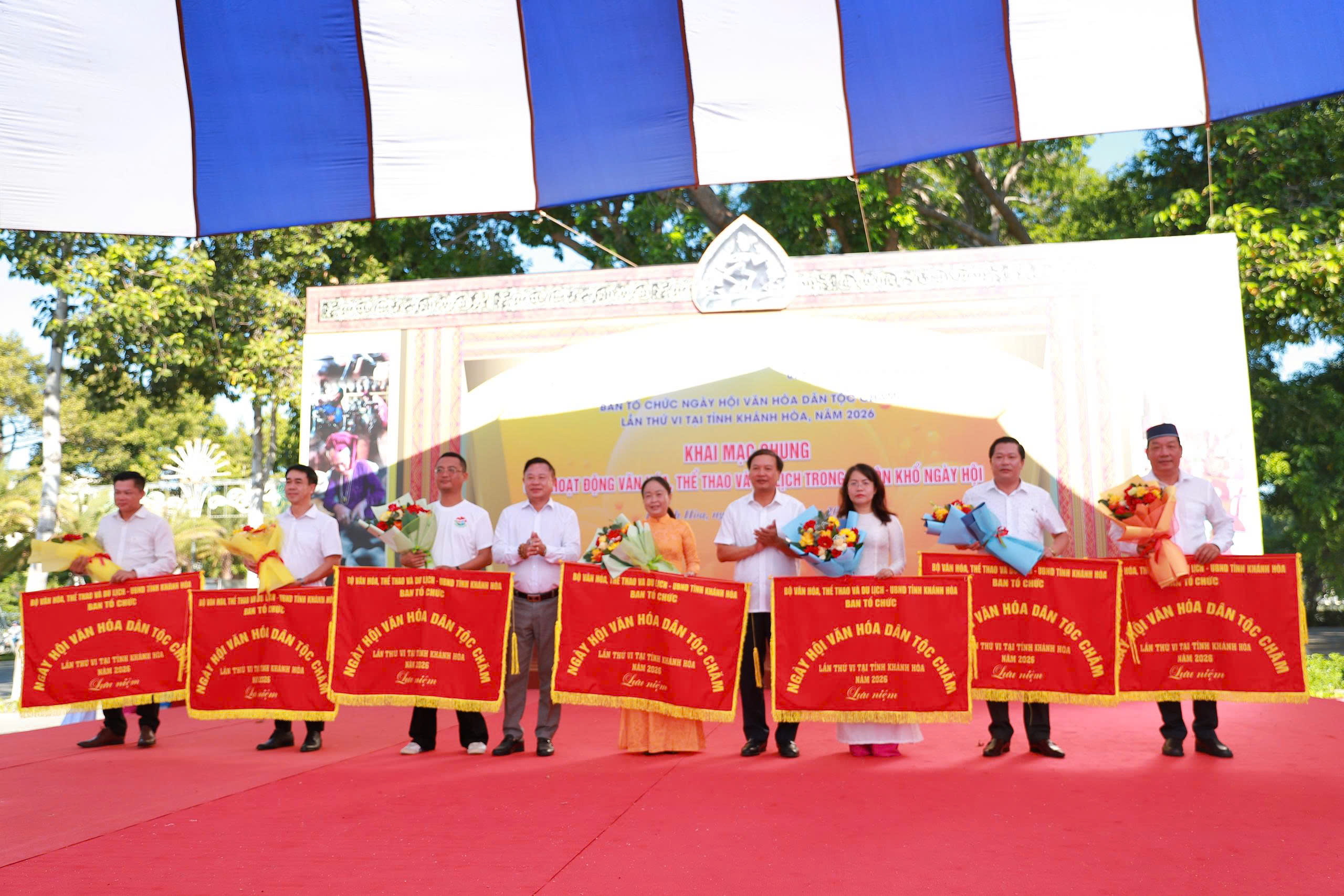 Khai mạc các hoạt động văn hóa, thể thao, du lịch Ngày hội Văn hóa dân tộc Chăm - ảnh 5