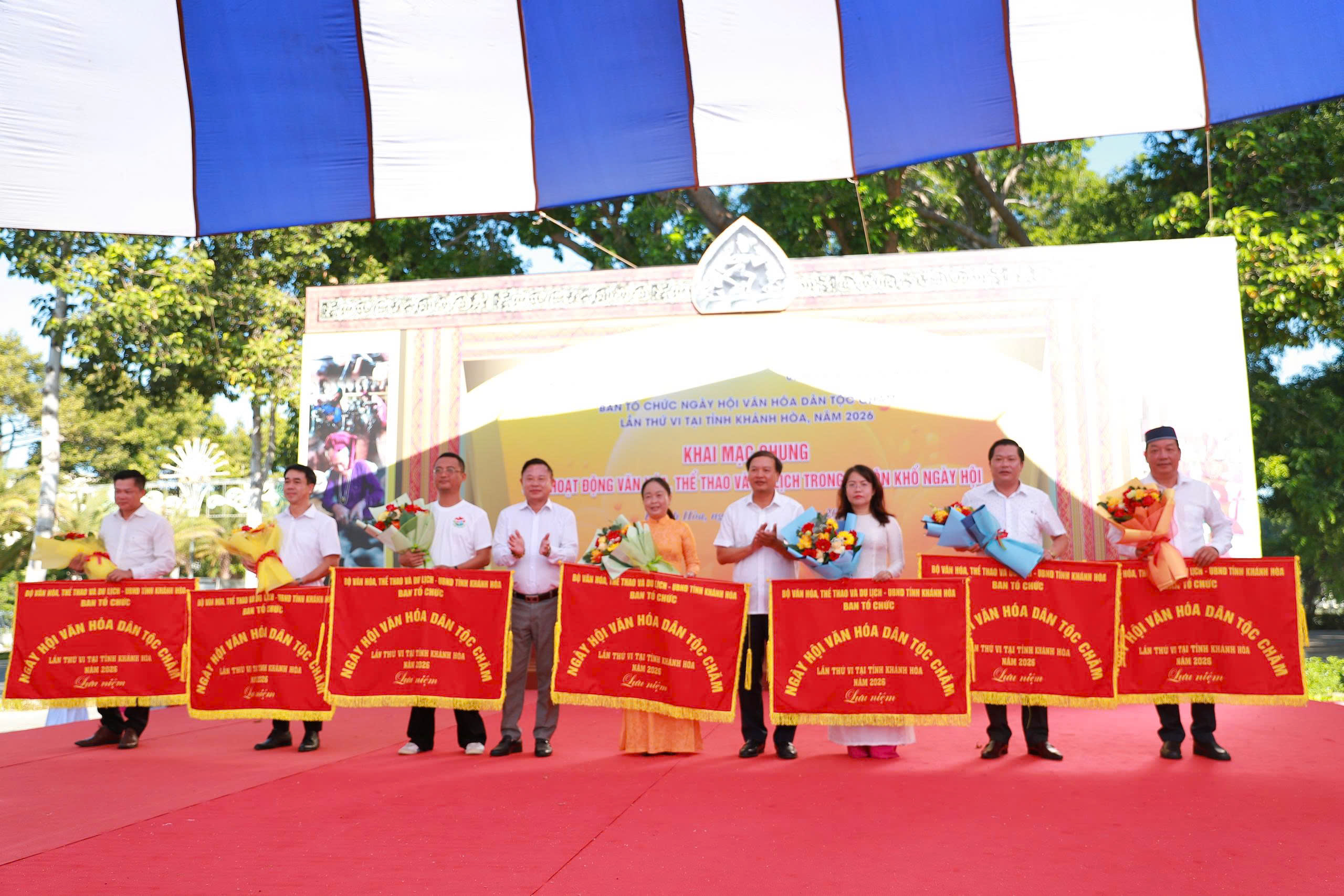 Khai mạc các hoạt động văn hóa, thể thao, du lịch Ngày hội Văn hóa dân tộc Chăm - ảnh 6