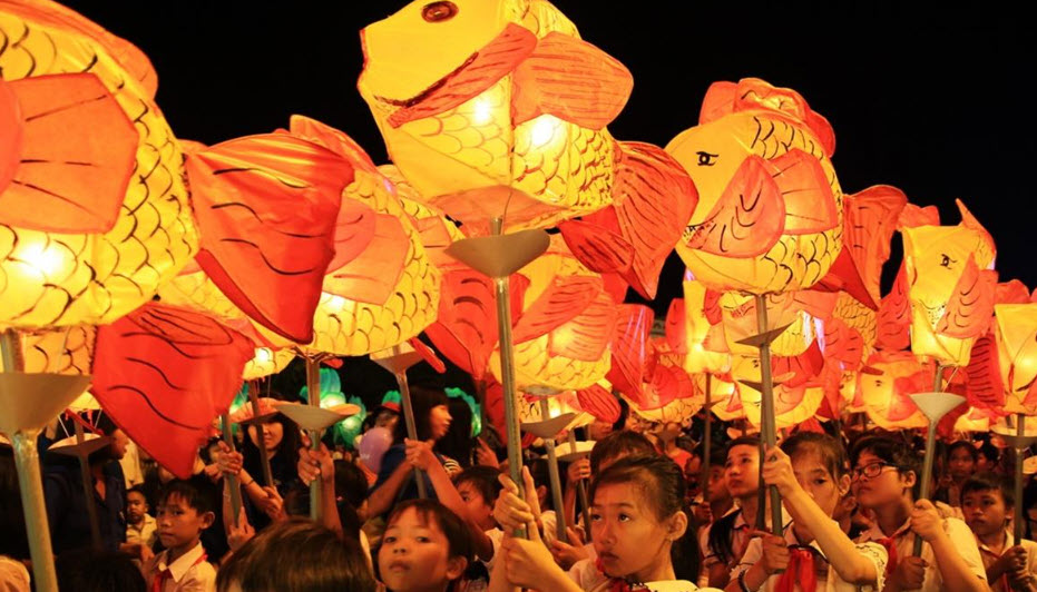 ຄົ້ນພົບຄວາມແຕກຕ່າງລະຫວ່າງງານບຸນລະດູໃບໄມ້ປົ່ງຫວຽດນາມ ແລະ ອາຊີ - ຮູບທີ 1