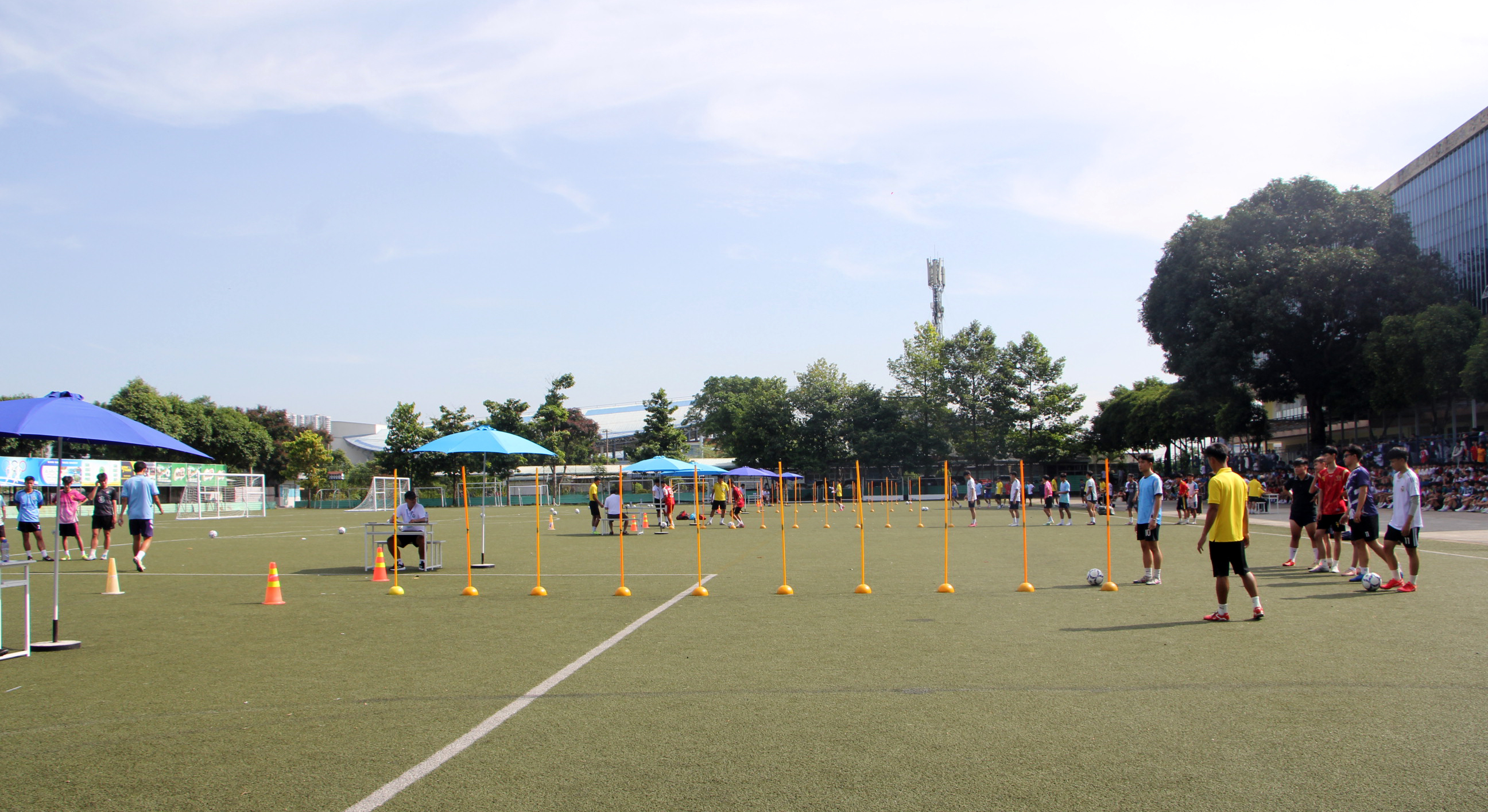 សាកលវិទ្យាល័យអប់រំកាយ និងកីឡាទីក្រុងហូជីមិញ បើកការប្រឡងចូលរៀនឆ្នាំ២០២៥ - រូបថត ៨