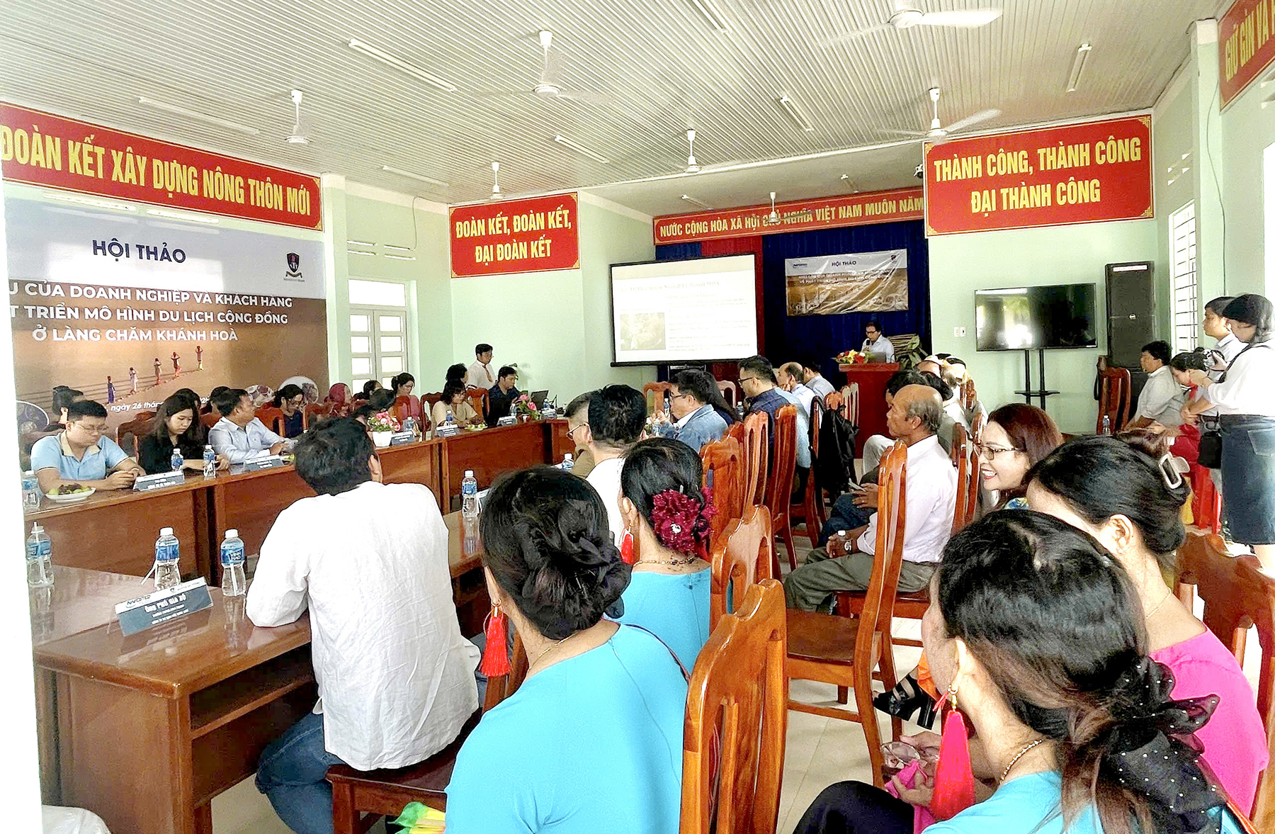 “Đánh thức” tiềm năng du lịch chữa lành từ di sản thuốc Nam của đồng bào Chăm - ảnh 3