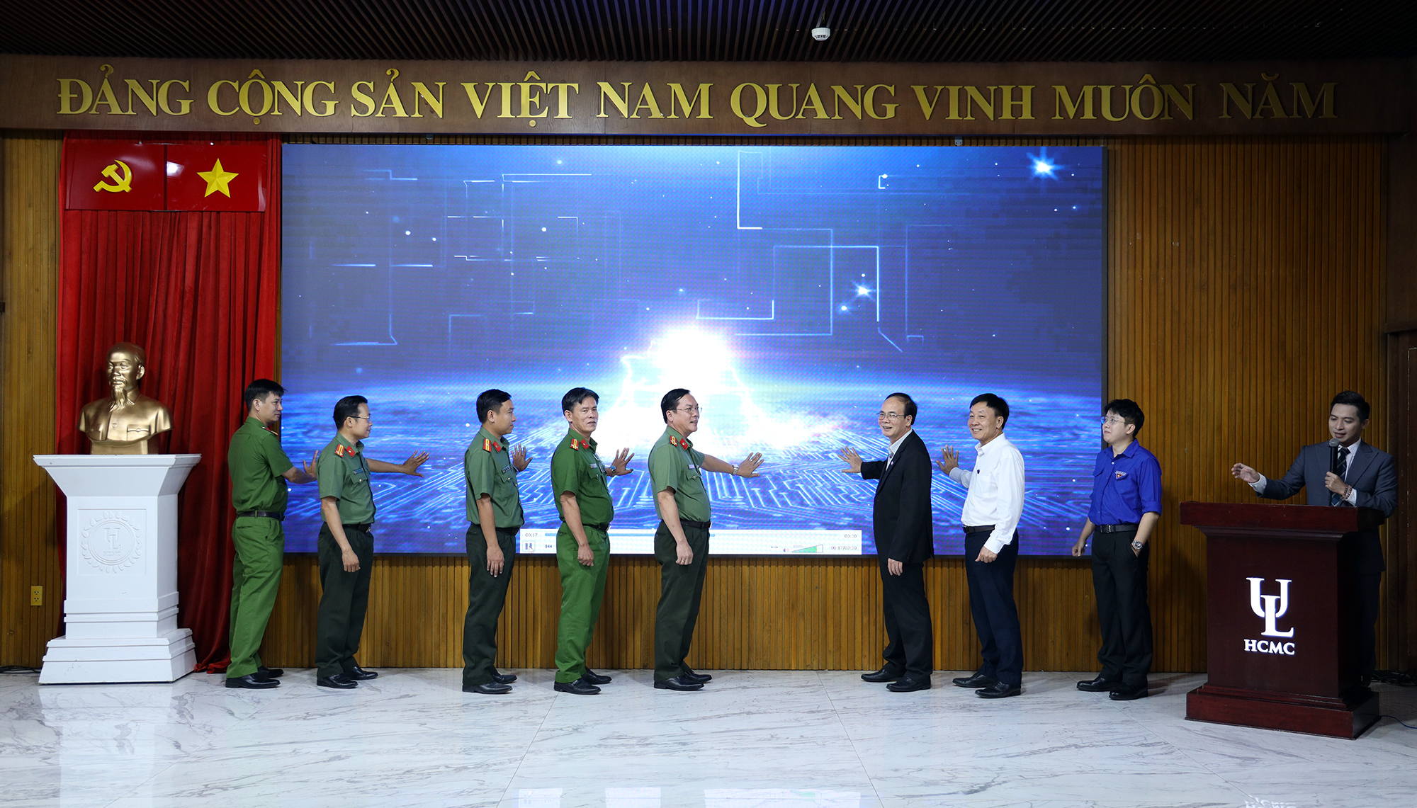 Gallery - Một trường đại học ra mắt mô hình “Trường học không ma túy” - image 3