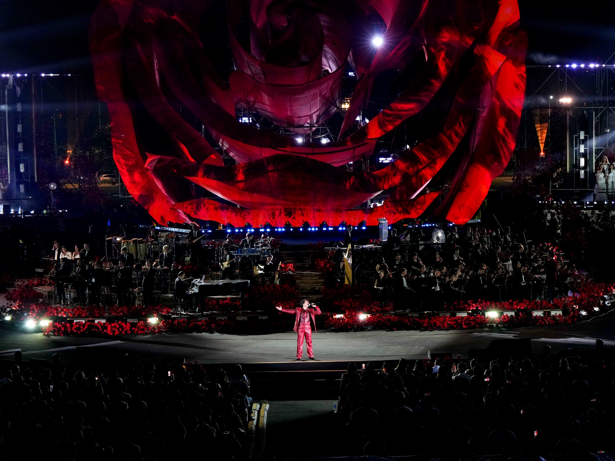 ការតាំងពិព័រណ៌មិនធ្លាប់មានពីមុនមក និងទស្សនវិស័យរបស់វៀតណាមរុងរឿង - រូបថត ២