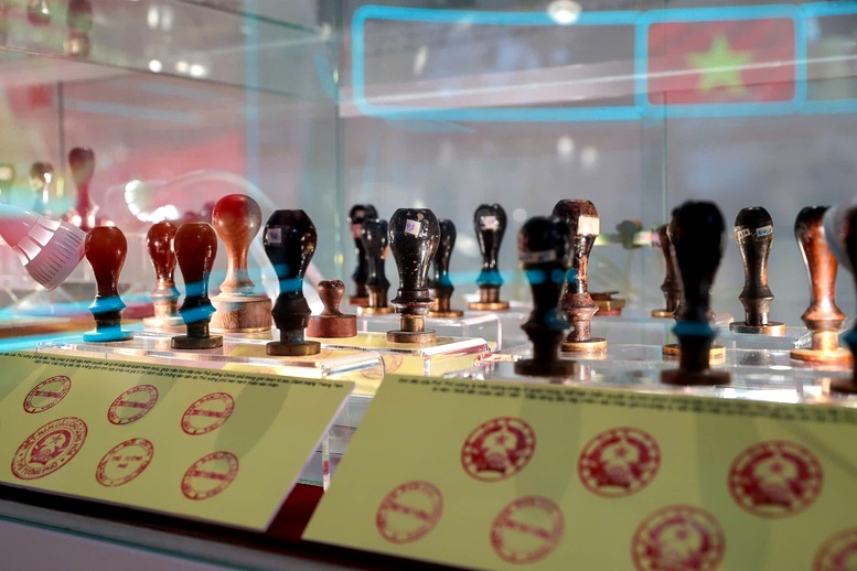 Lebih daripada 90 meterai menceritakan kisah 80 tahun membina dan membangunkan negara - foto 3