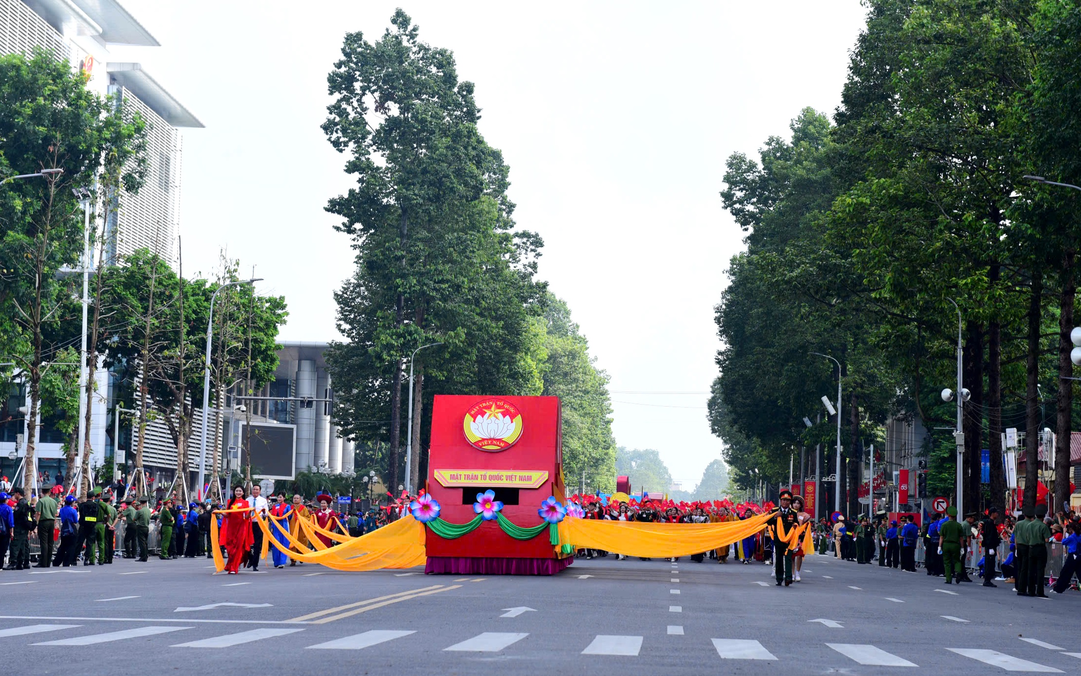 Những biểu tượng của niềm tin và khát vọng tương lai - ảnh 9