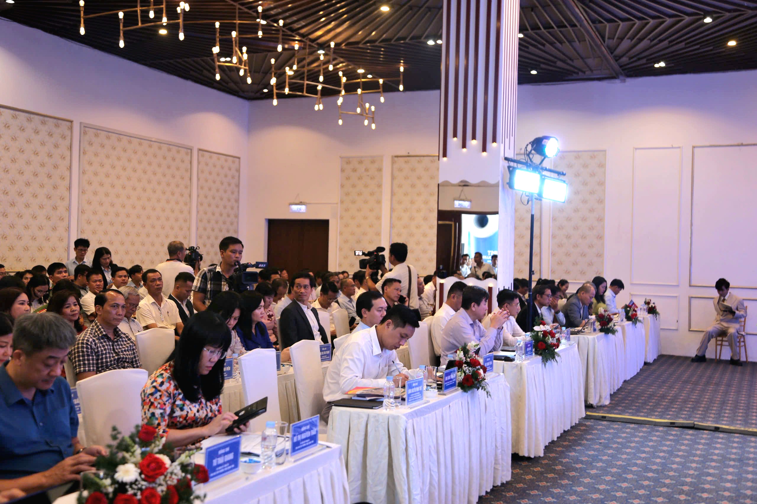 Đắk Lắk thúc đẩy chuyển đổi số, kiến tạo doanh nghiệp phát triển bền vững - ảnh 1