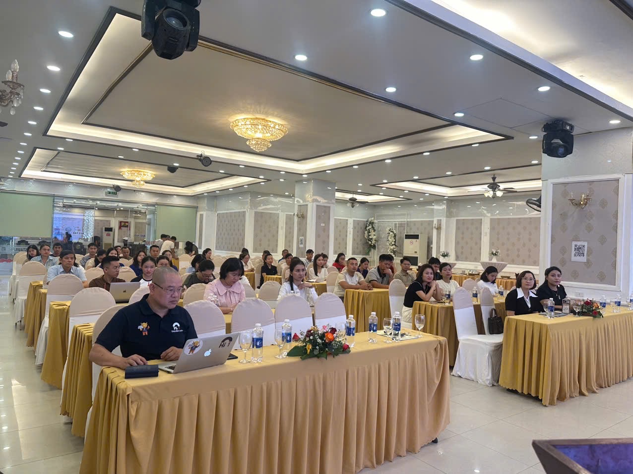 Huế: Nâng cao năng lực thương mại điện tử cho doanh nghiệp, hợp tác xã, hộ kinh doanh - ảnh 5
