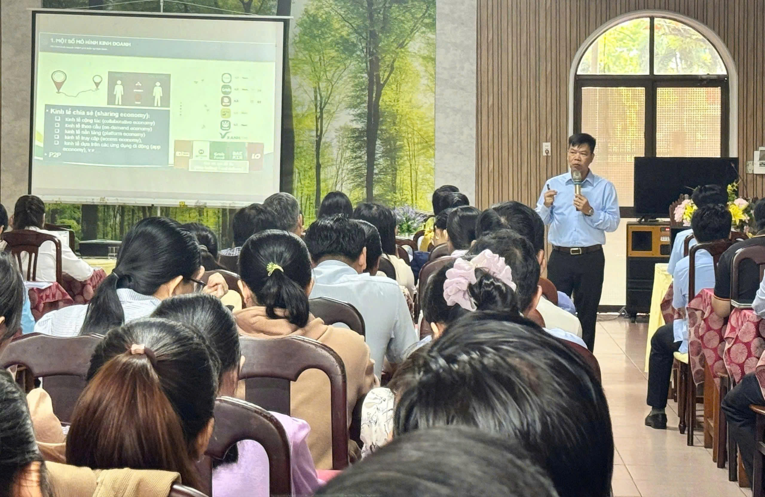 Vĩnh Long: Triển khai Luật Thương mại điện tử 2025, nâng cao năng lực quản lý cho cán bộ - ảnh 5