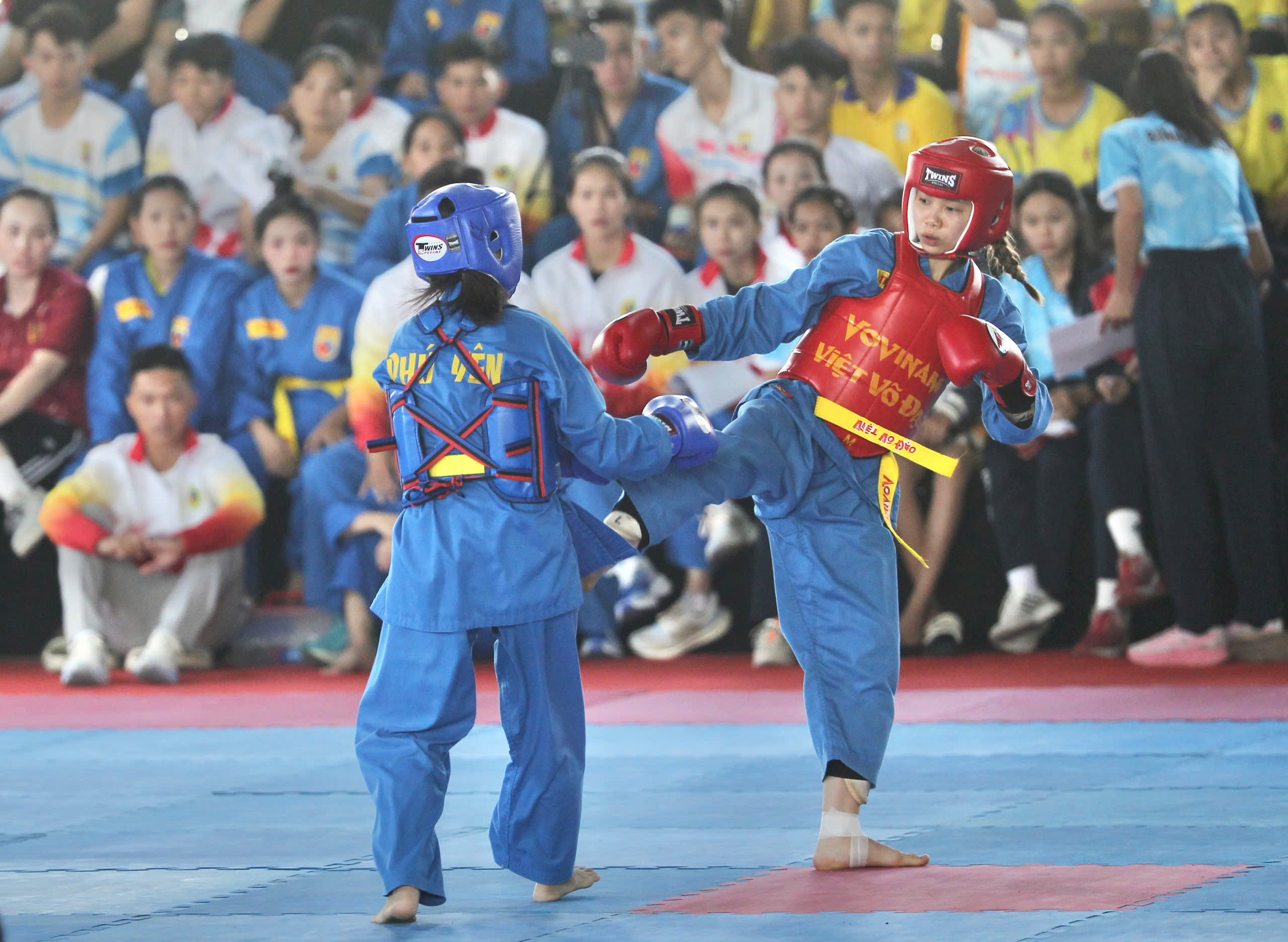 អត្តពលិកជាង 700 នាក់ចូលរួមប្រកួតជើងឯកយុវជនវ៉ូវីណាមជាតិឆ្នាំ 2025 - រូបថត 2