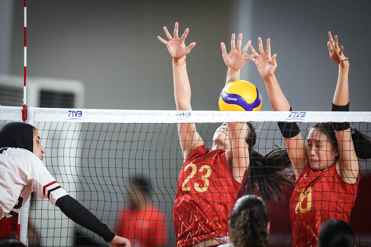 Olaydan sonra ayağa kalkan Vietnam U21 kadın voleybol takımı, dünya turnuvasında Mısır'ı yendi - fotoğraf 1