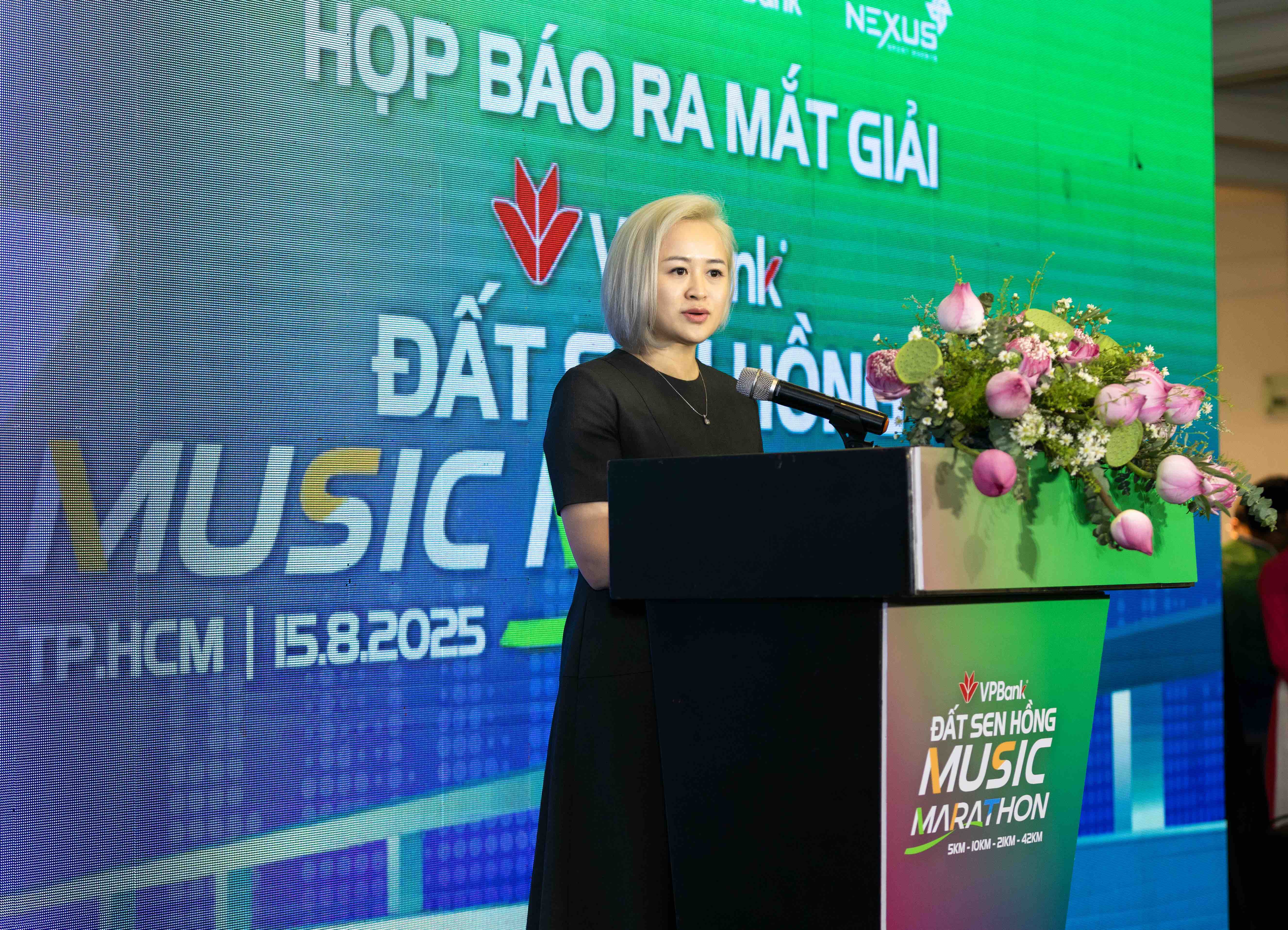นักกีฬากว่า 12,000 คนเข้าร่วมการแข่งขัน VPBank Dat Sen Hong Music Marathon 2025 - ภาพที่ 2