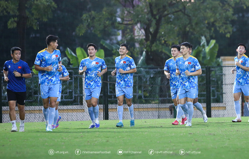 U23 វៀតណាម ត្រឡប់មកហ្វឹកហាត់វិញ ត្រៀមប្រកួតជាមួយសិង្ហបុរី - រូបថត ២