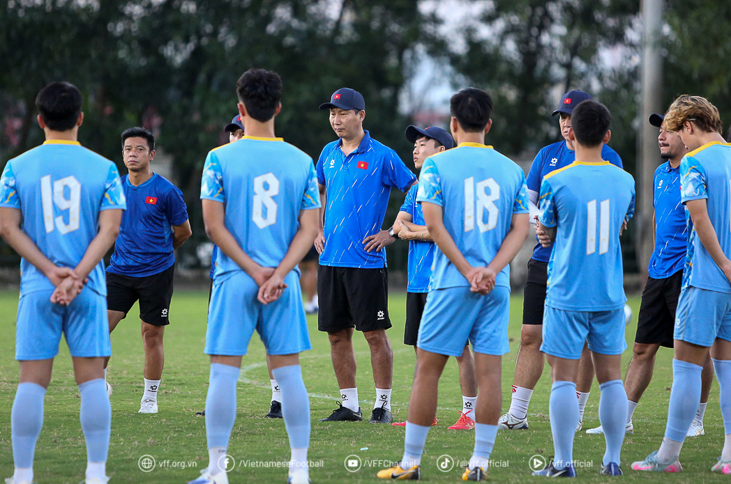 U23 វៀតណាម ត្រលប់មកហ្វឹកហាត់វិញហើយ ត្រៀមប្រកួតជាមួយសិង្ហបុរី - រូបថត ១