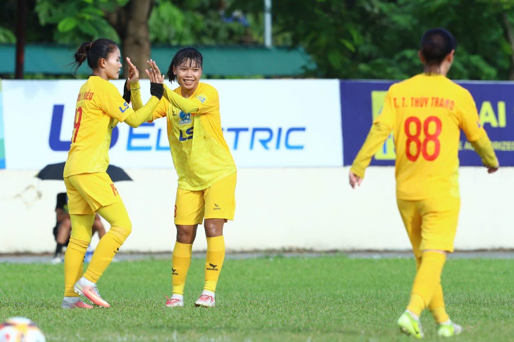 Ho Chi Minh City I finds the joy of victory again in round 6 of the 2025 National Women's Football Championship - photo 1