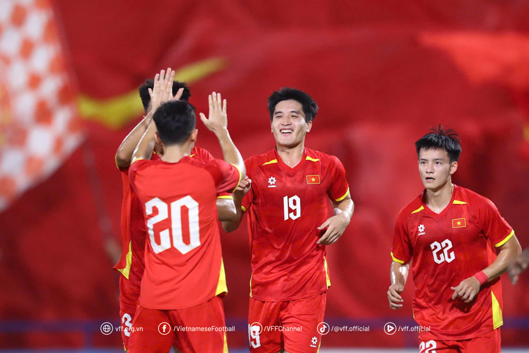 U23 វៀតណាម នឹងប្រមូលផ្តុំគ្នាម្តងទៀតចាប់ពីថ្ងៃទី៤ ខែតុលា ខាងមុខនេះ ត្រៀមស៊ីហ្គេម ៣៣ - រូបថត ១