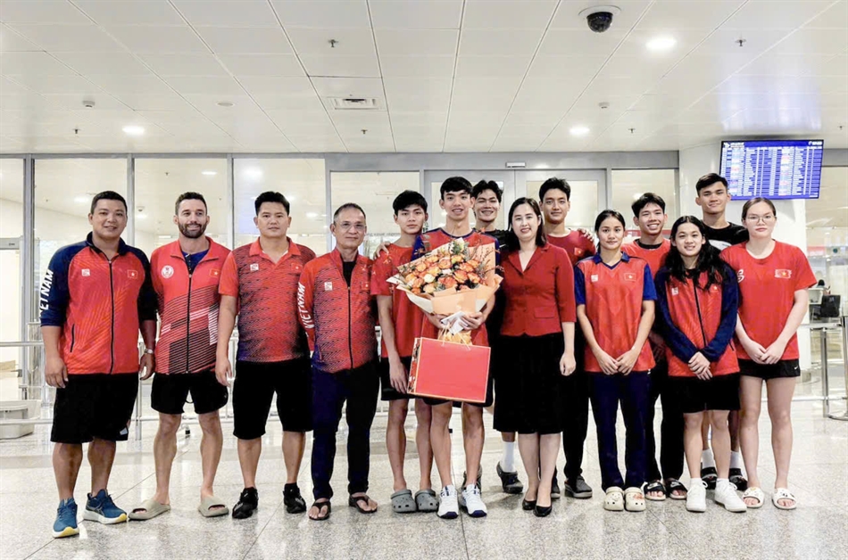 ក្រុមកីឡាហែលទឹកដណ្តើមបានមេដាយមាសចំនួន២ដែលស្ថិតក្នុងចំណាត់ថ្នាក់លេខ៤ក្នុងការប្រកួតជើងឯកអាស៊ី - រូបថតទី២